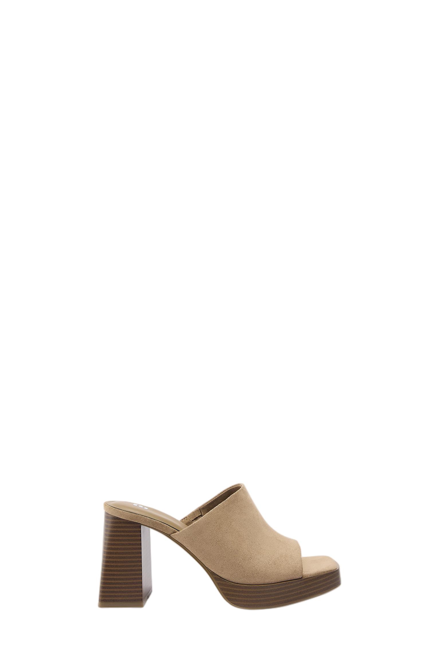 Heeled clogs — Brown