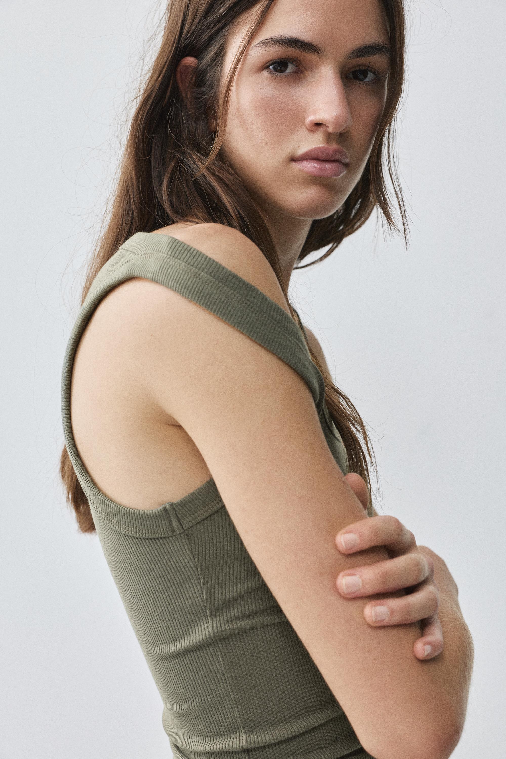 Basic tank top — Khaki
