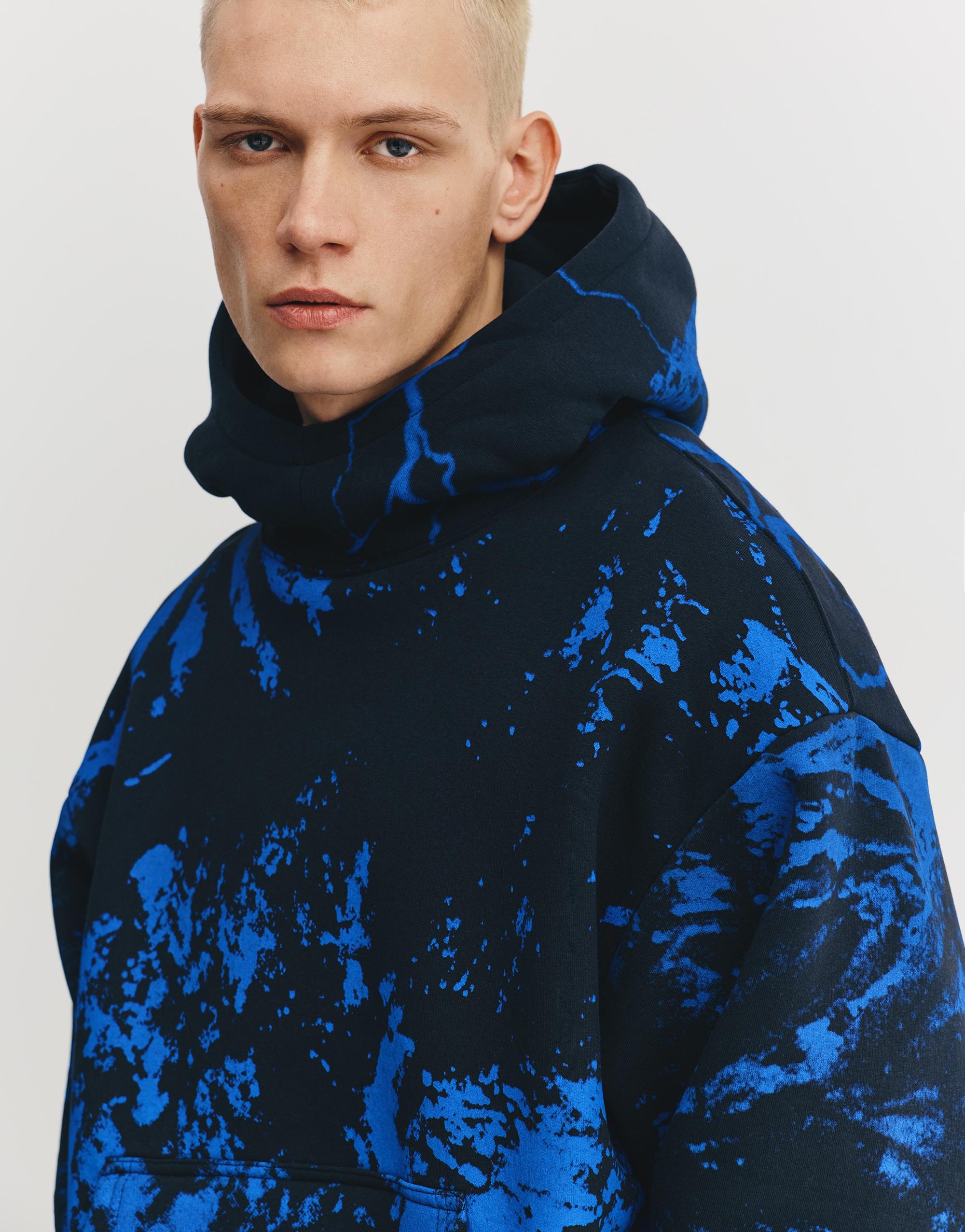 Stranger Things batik desenli kapüşonlu sweatshirt - Görsel 16