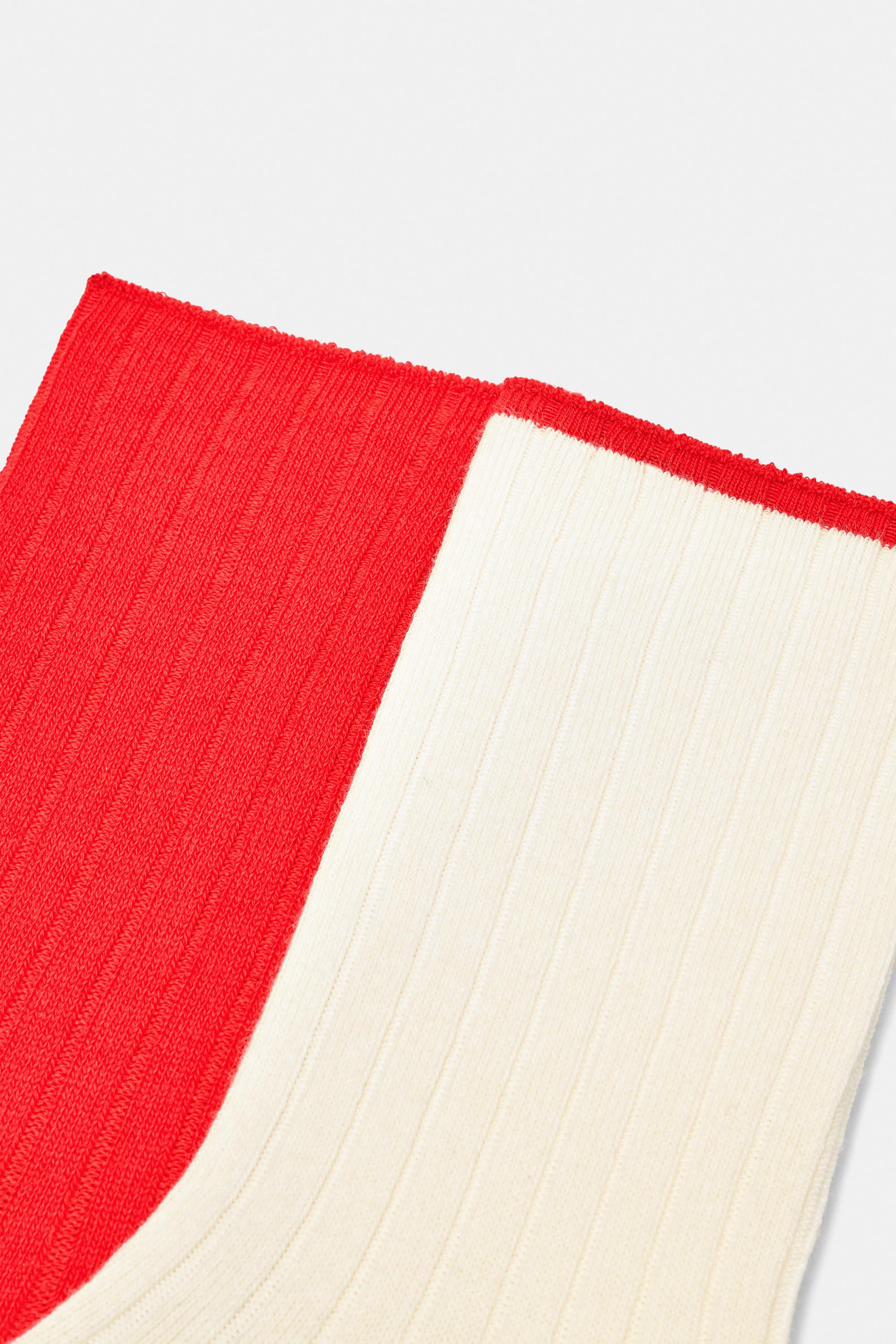 Sports socks — Red