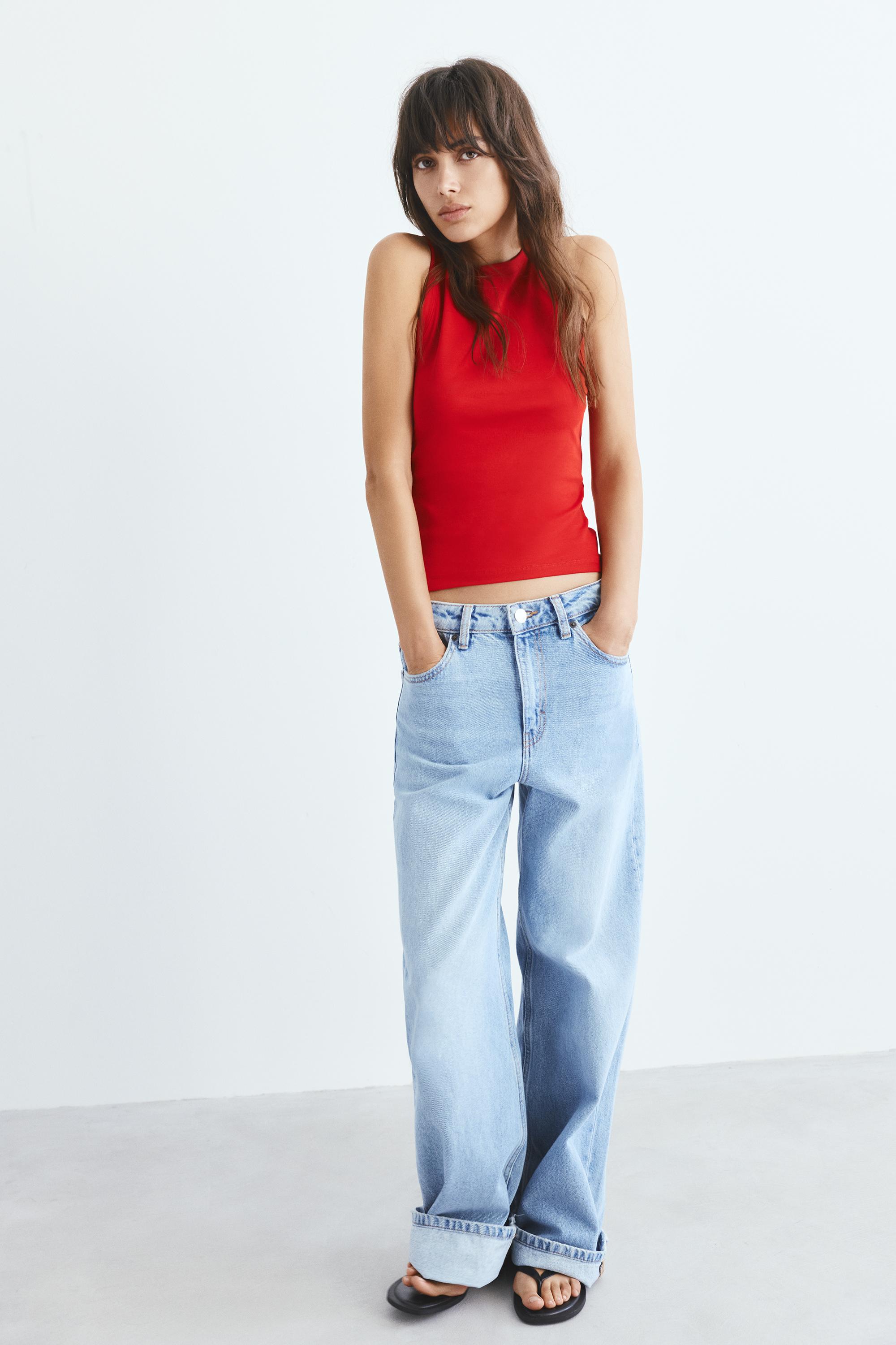 Round neck tank top — Red