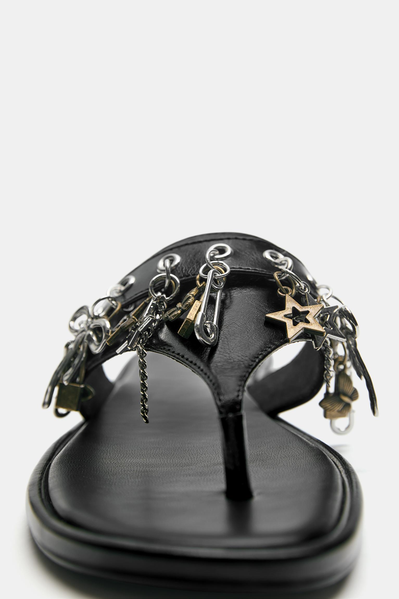 Flat embellished sandals — Black