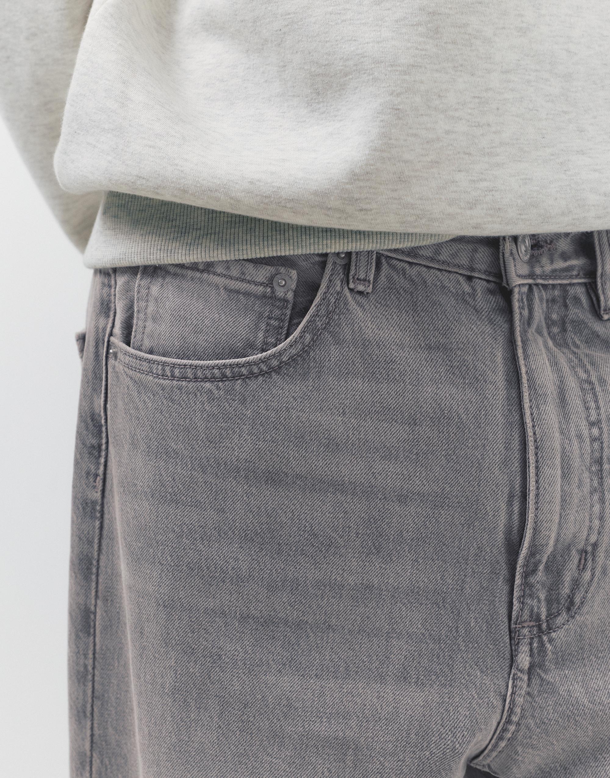 Baggy jeans — Pale grey