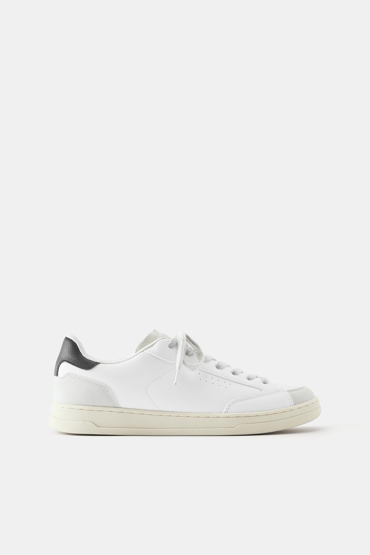 Casual trainers — White