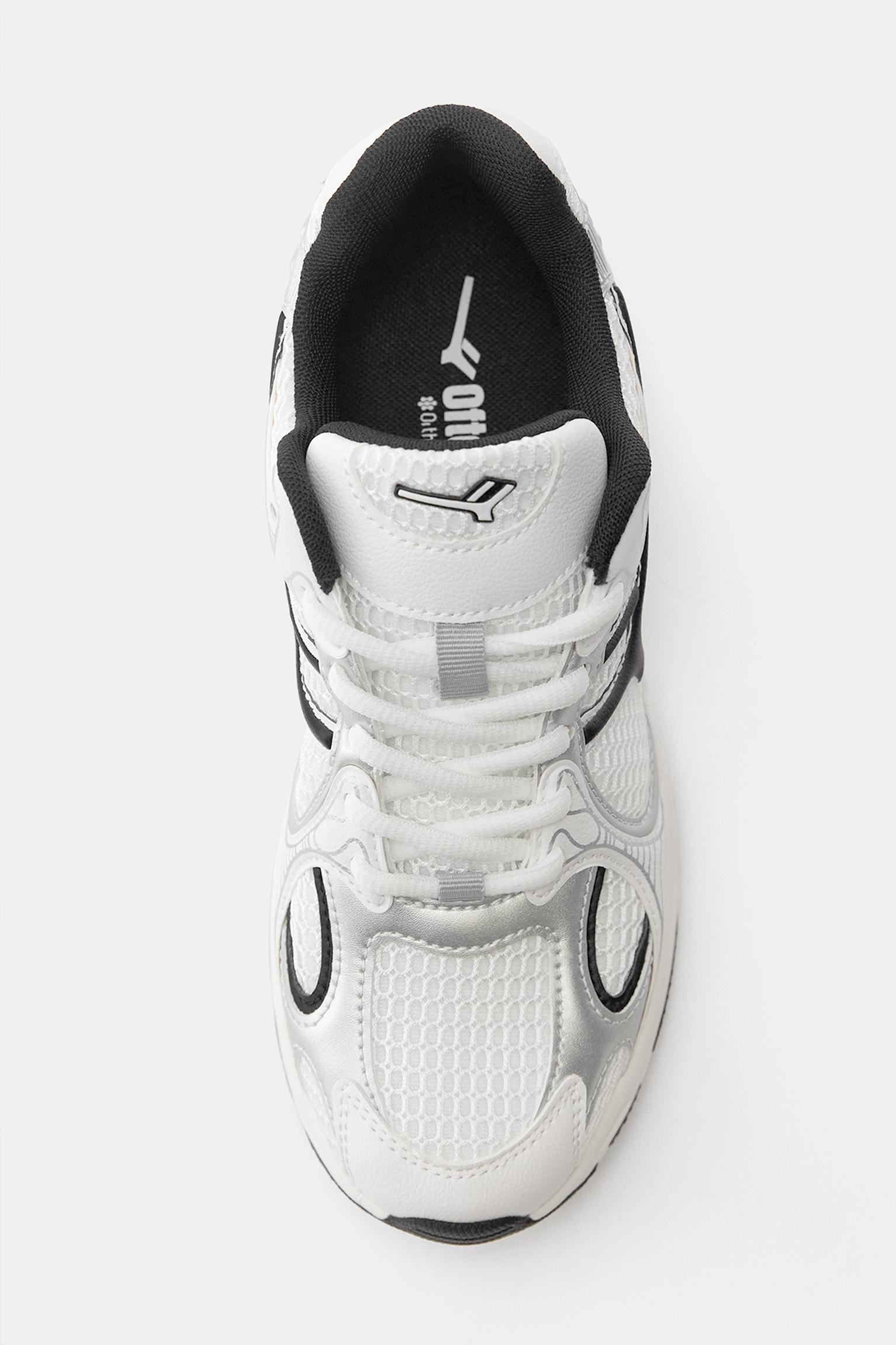 Çok parçalı spor ayakkabı - Görsel 4