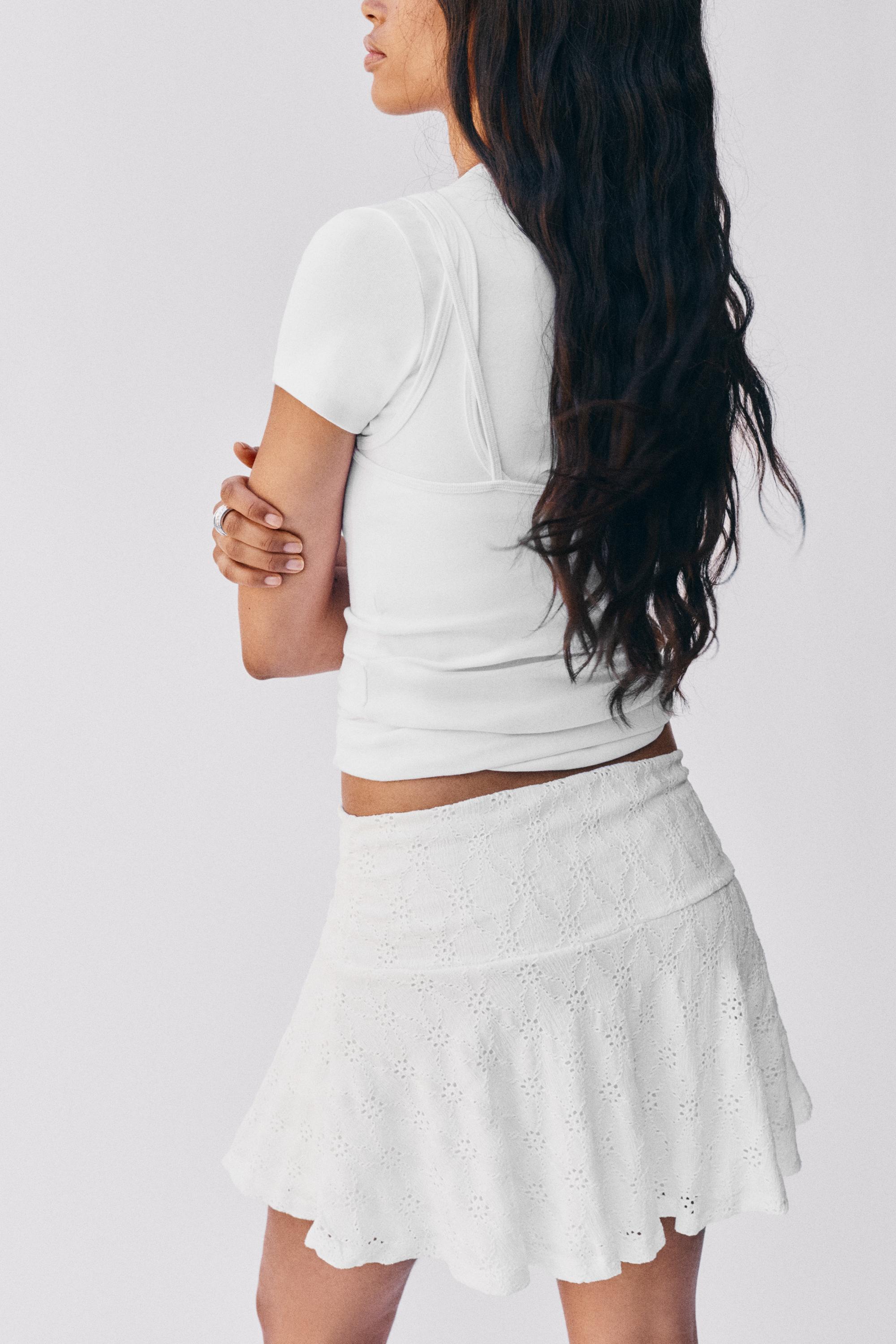 Swiss embroidery mini skirt — White