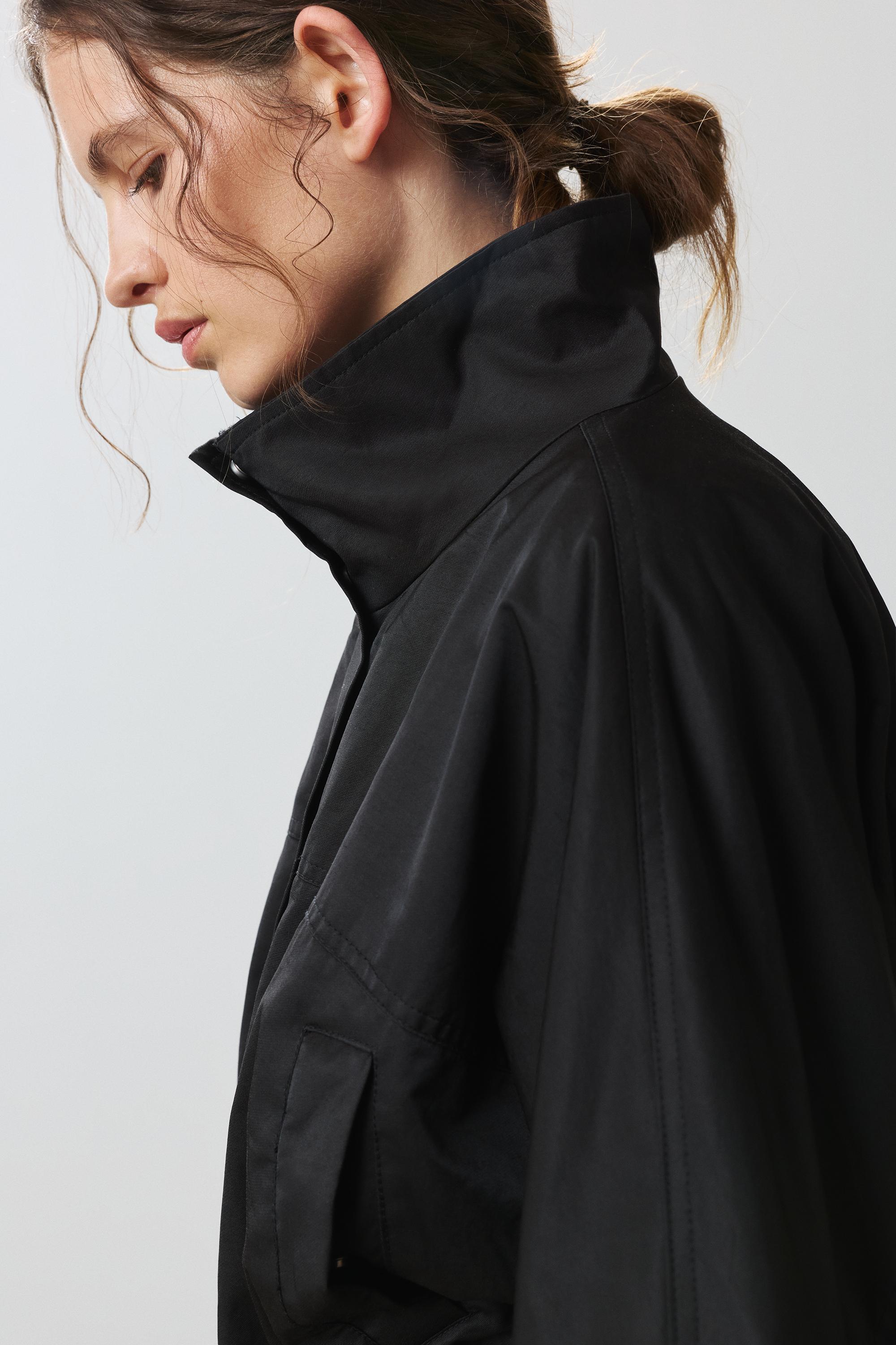 Gathered waist jacket — Black
