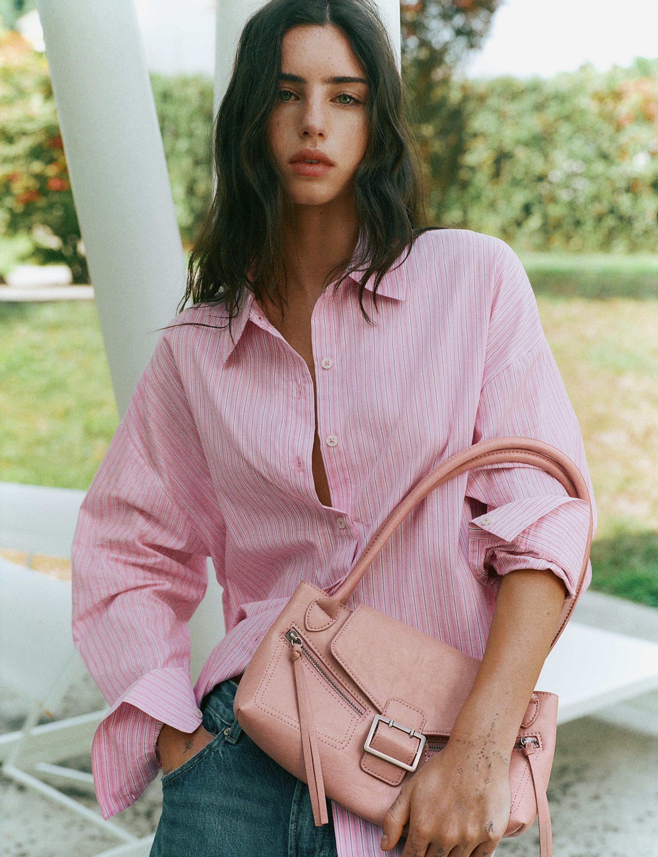 Buckle and zip shoulder bag — Pink