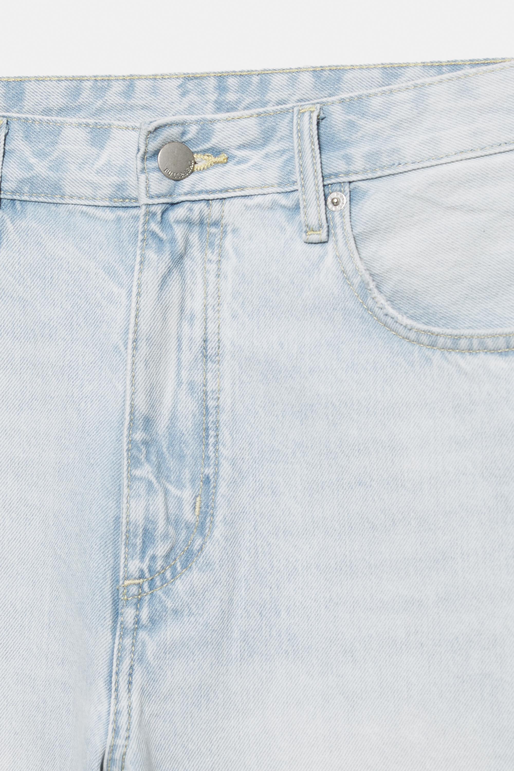 Baggy jeans — Pale blue