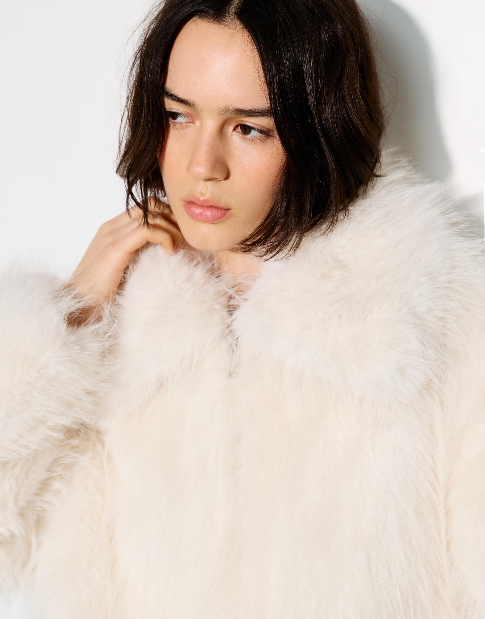 Beyaz suni kürk ceket - Görsel 7