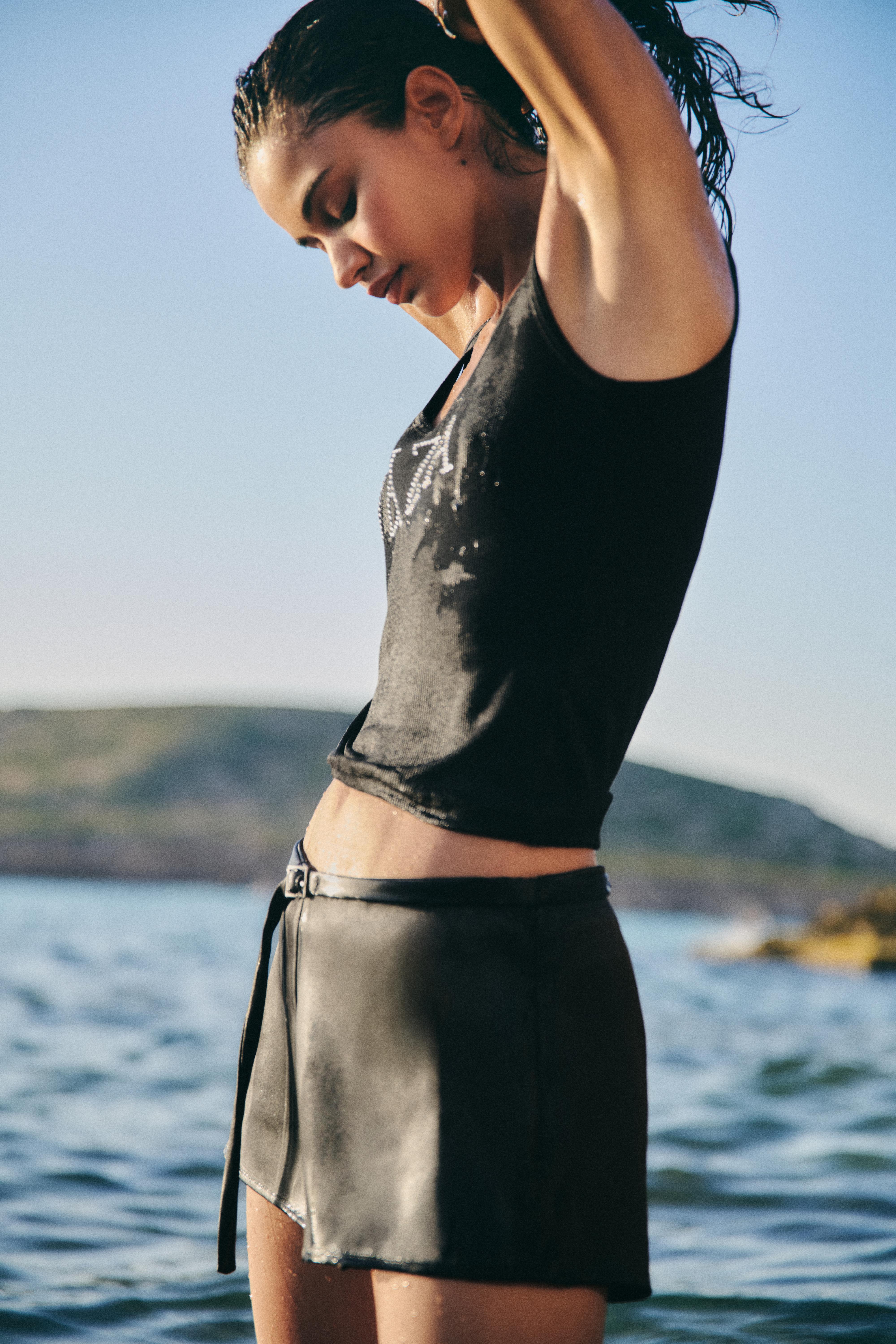 Satin shorts with buckle — Black
