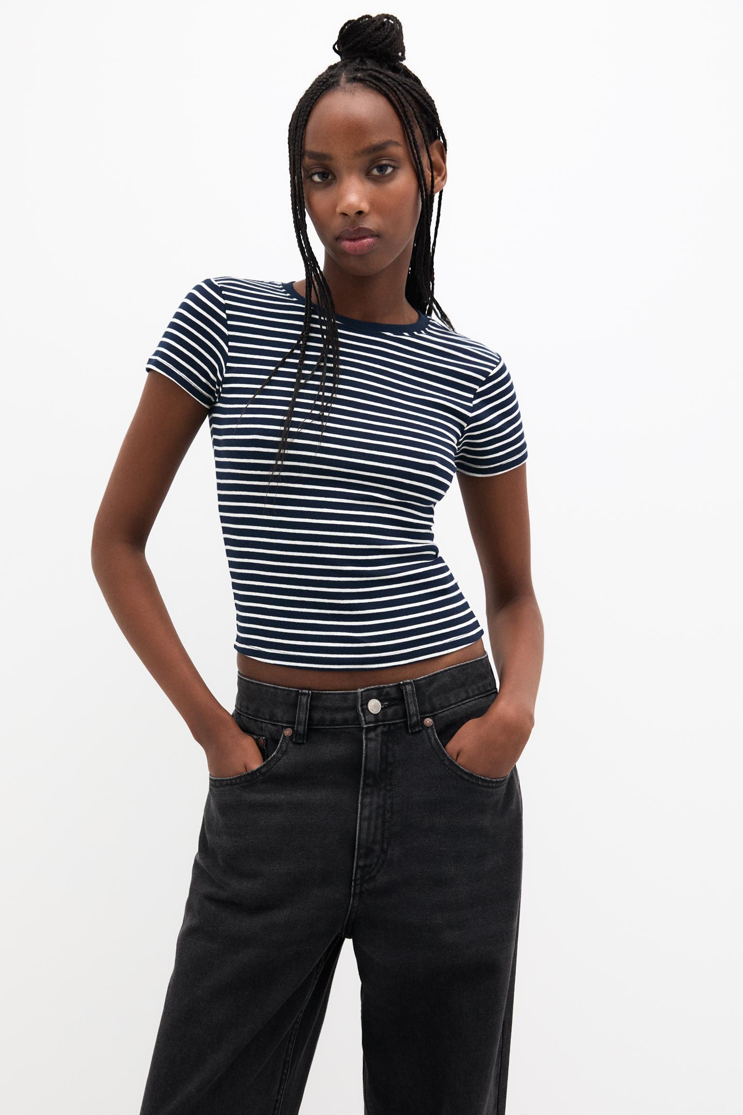 T shirt noir moulant femme online