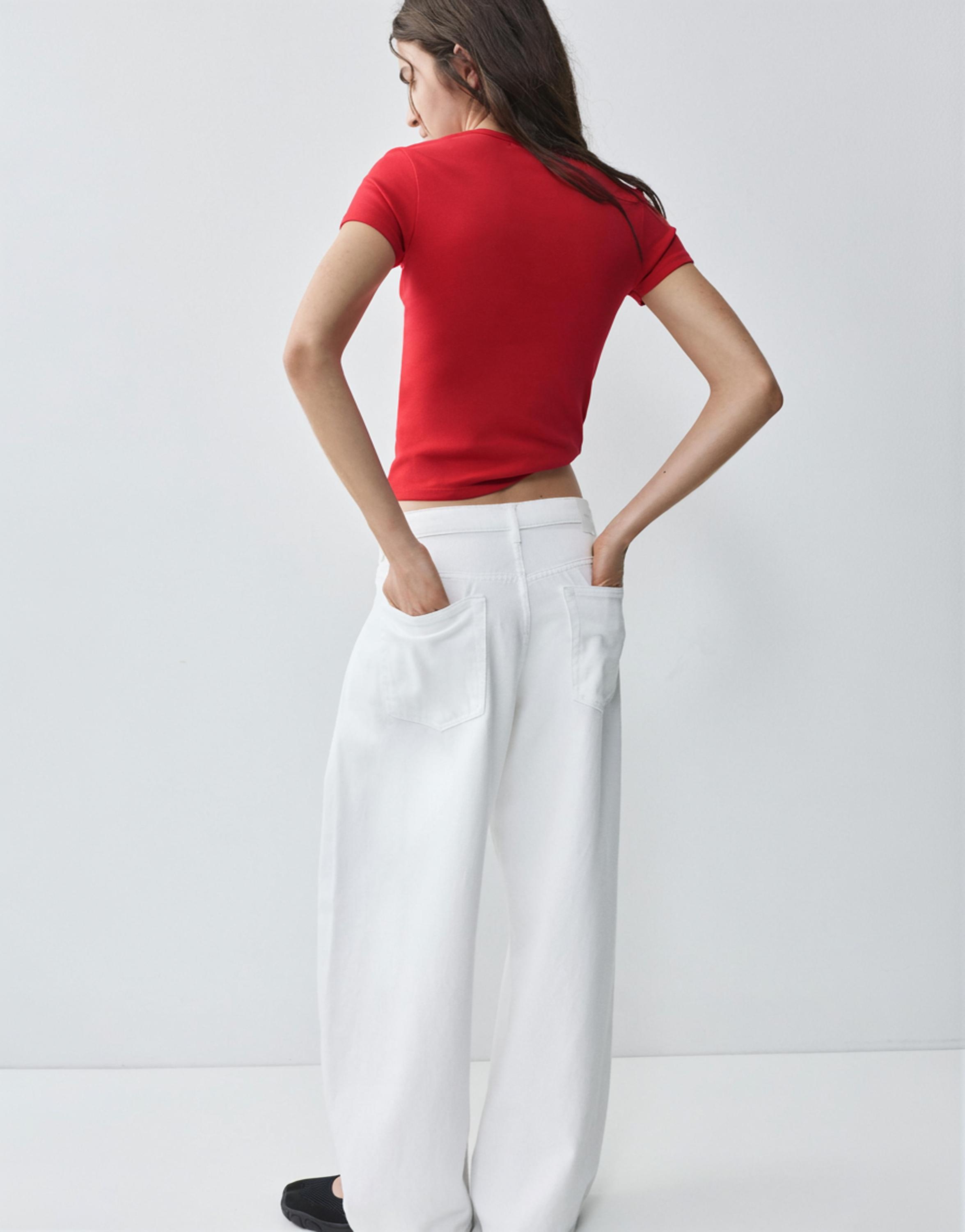 Fitted short sleeve T-shirt — Red