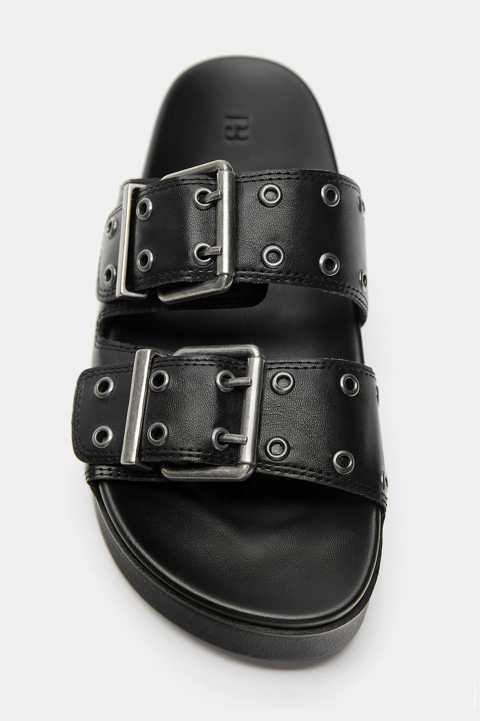 Chunky buckle sandals — Black
