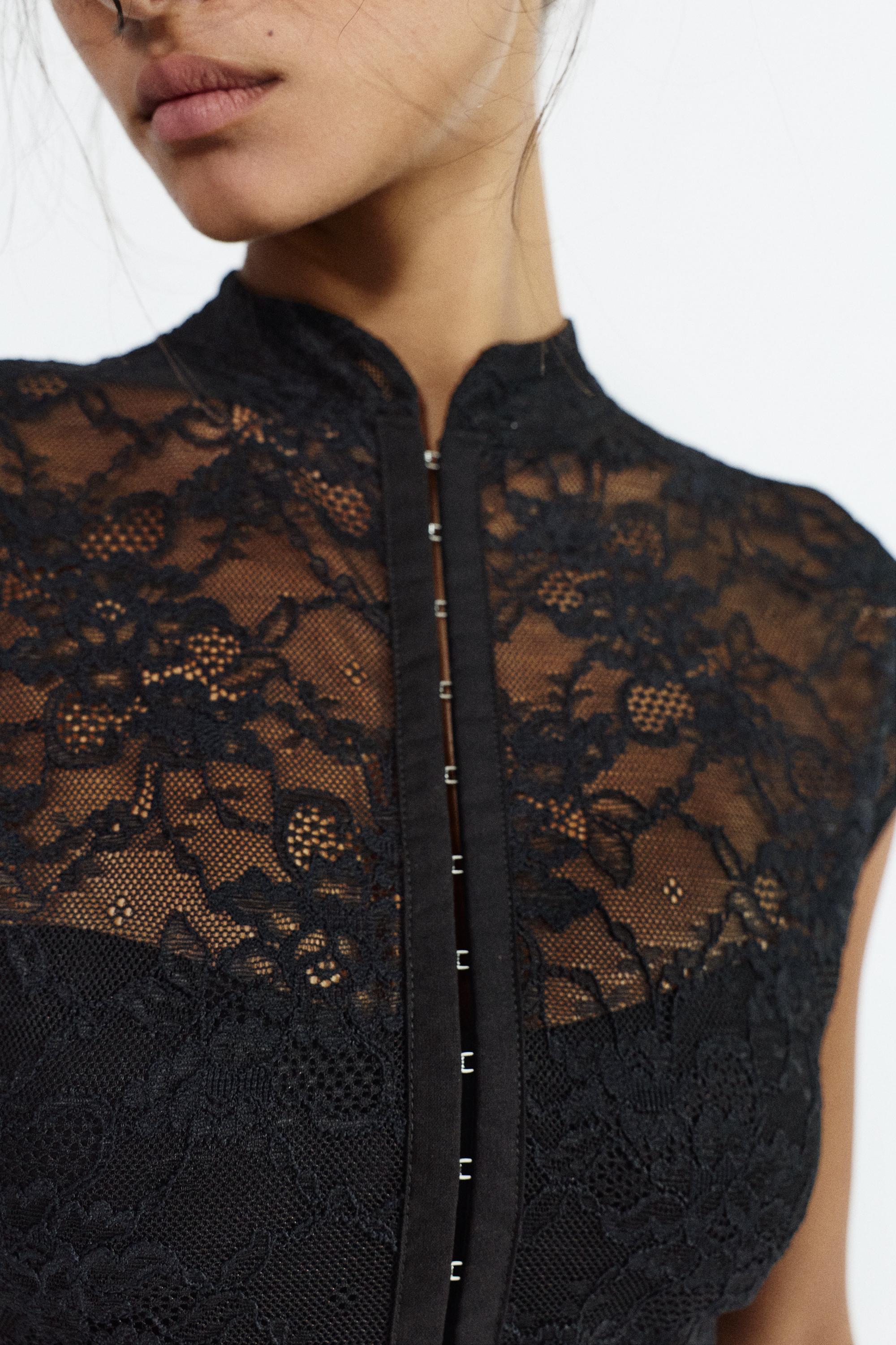 Lace stand collar top — Black