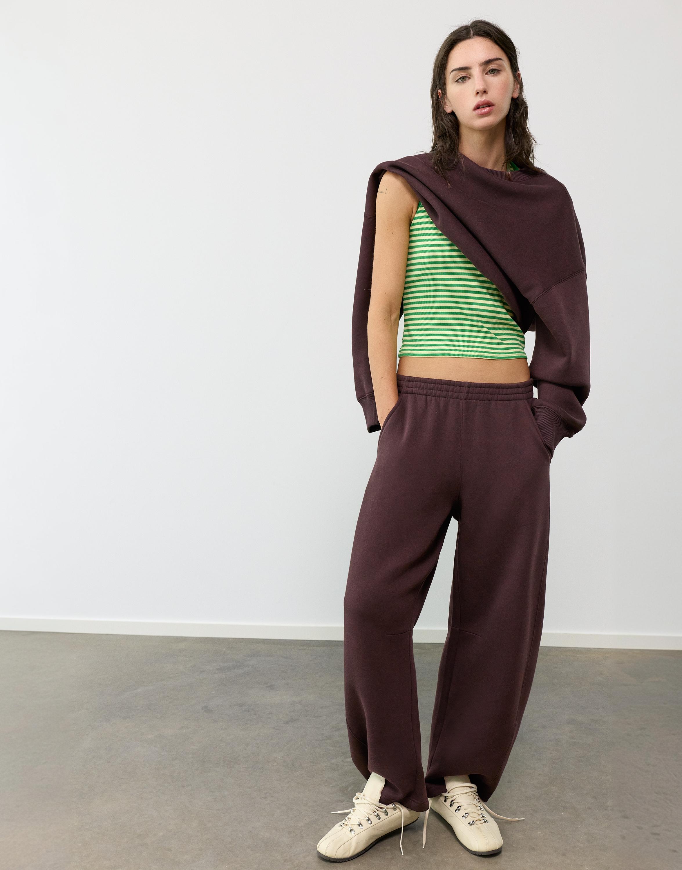 Barrel-leg joggers — Brown