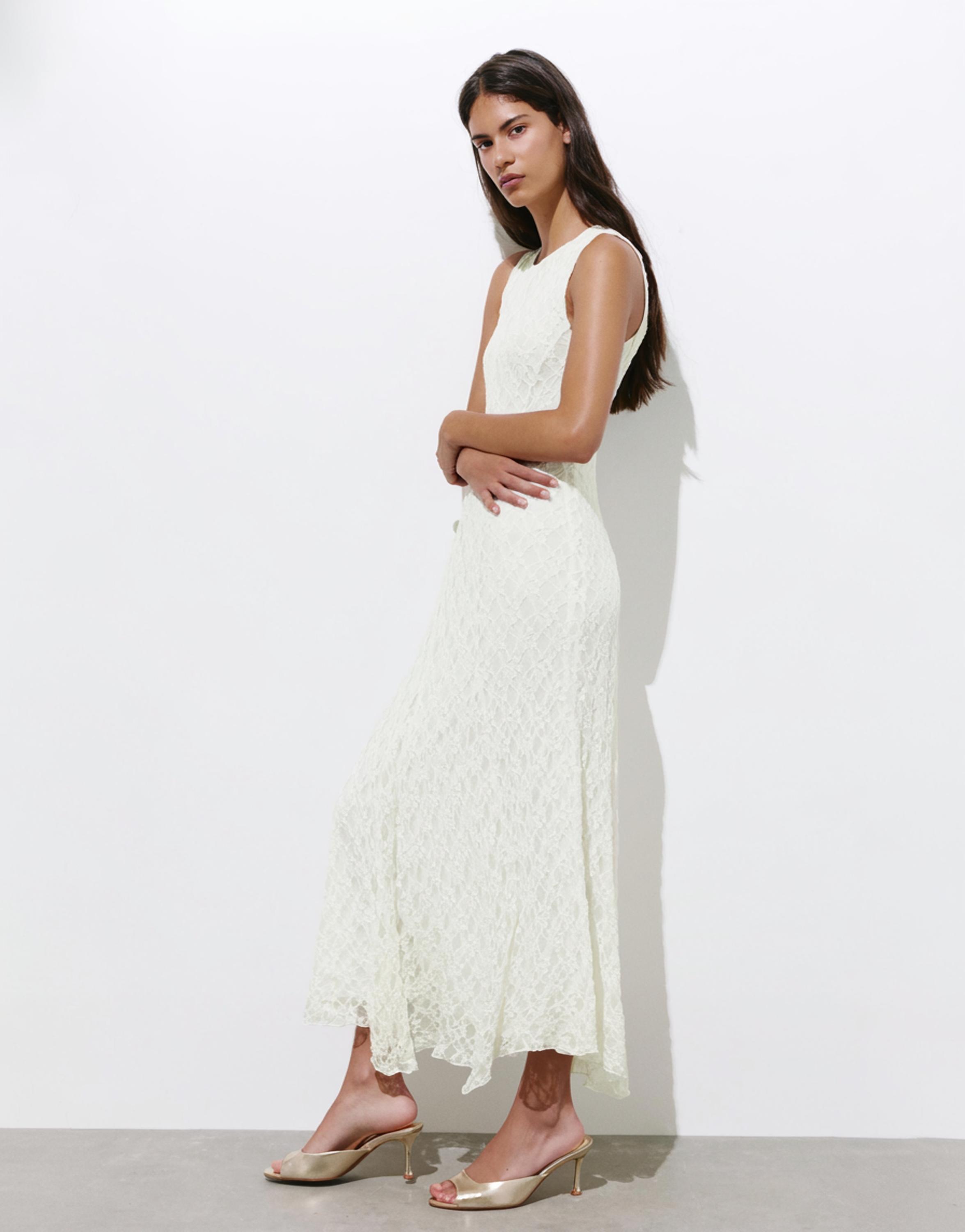 Fitted lace midi dress — Ecru