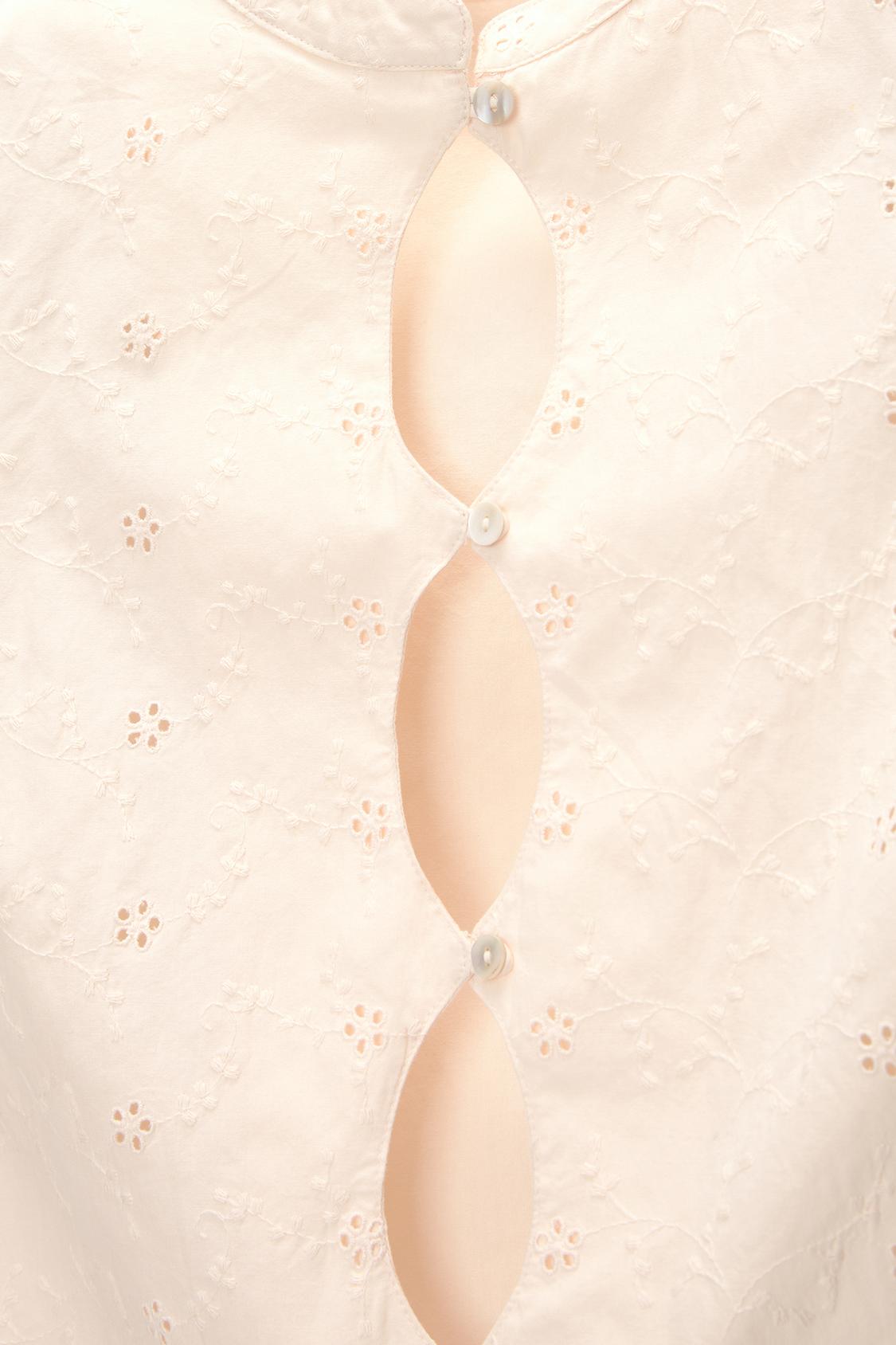 Rustic Swiss embroidery top - pull&bear 