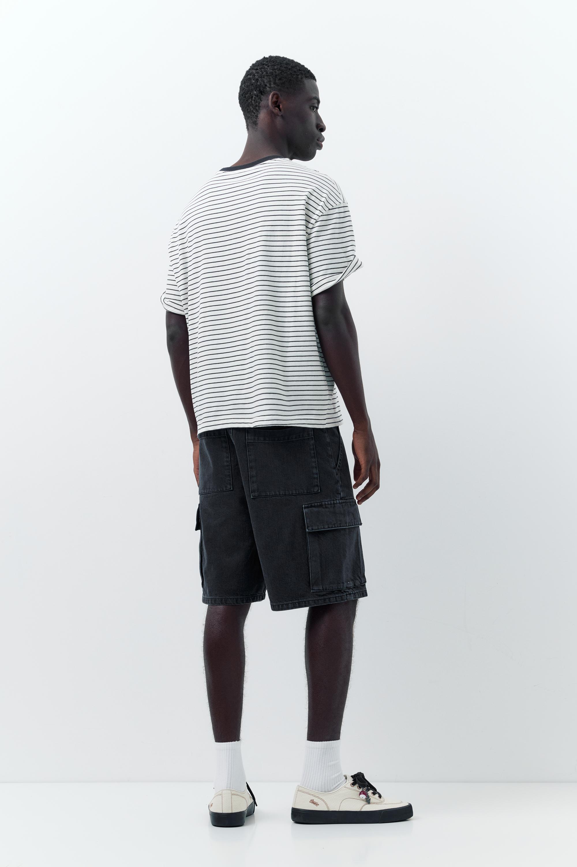 Baggy cargo Bermuda shorts — Faded black