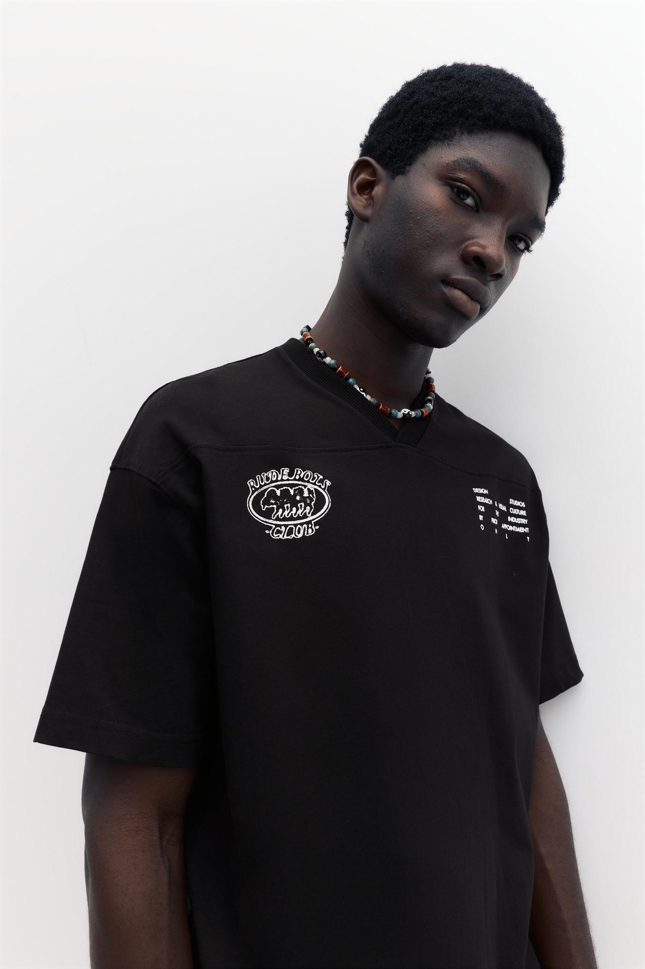STWD V-neck T-shirt — Black