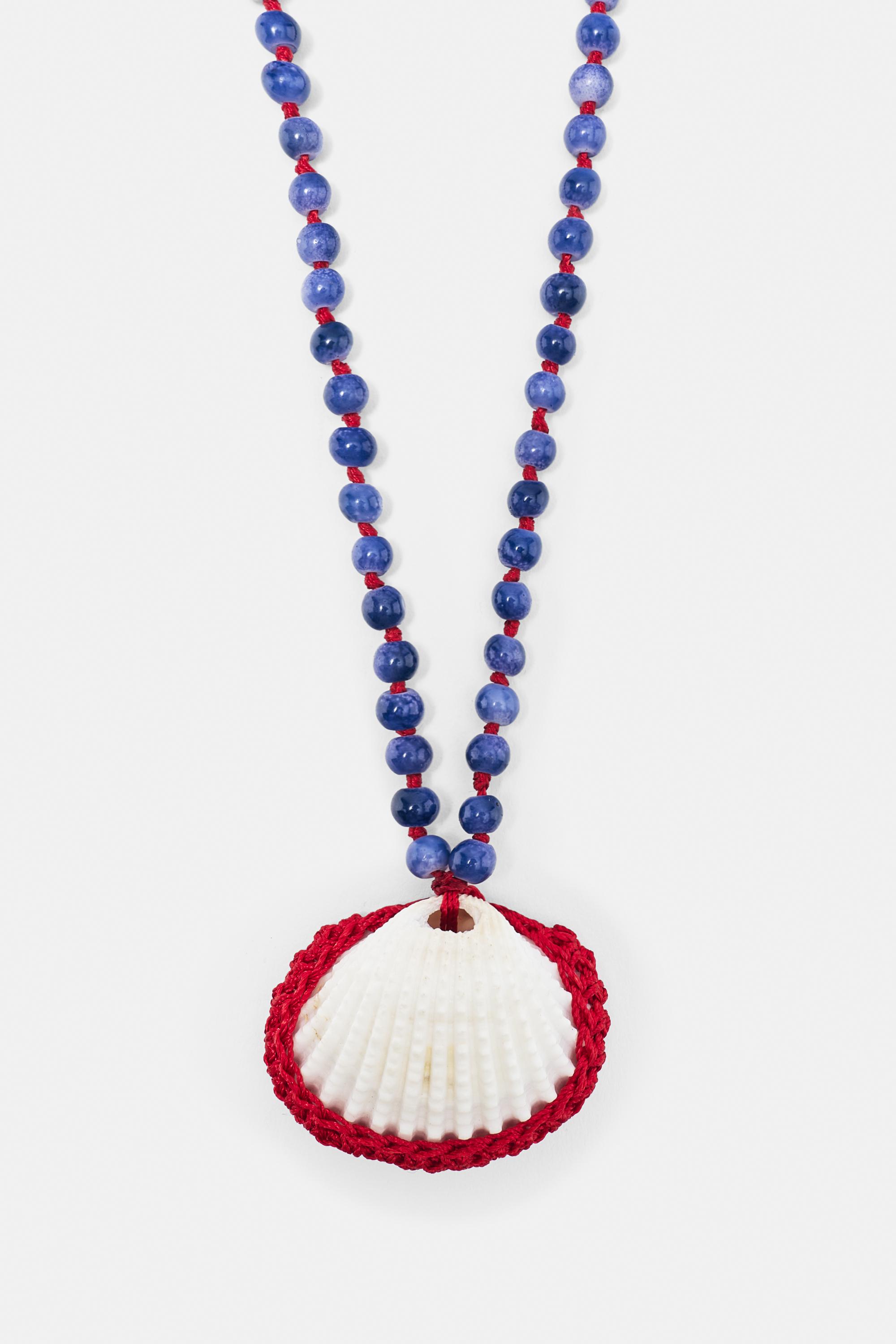 Seashell bead necklace — Red