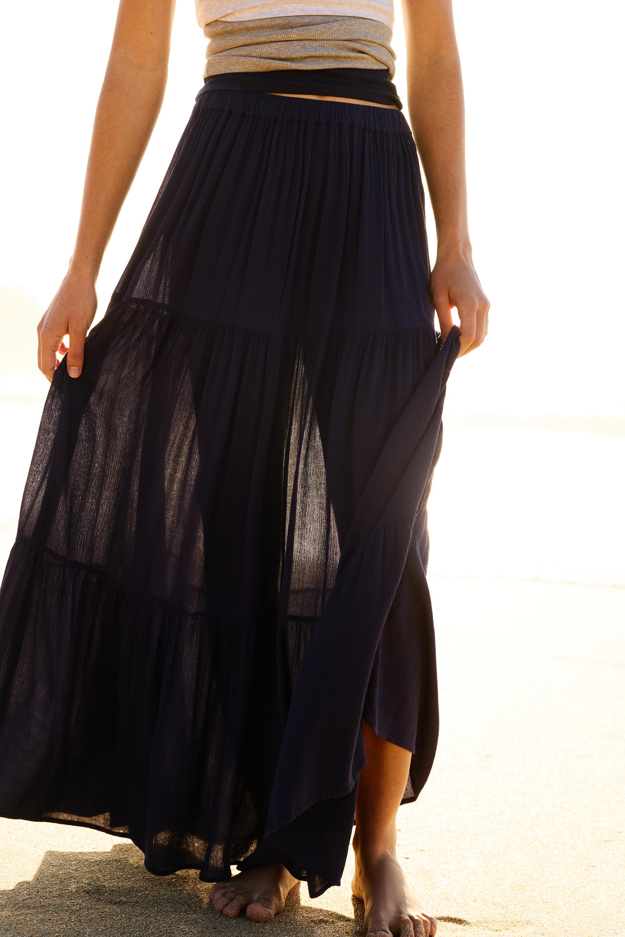 Flowy paneled midi skirt — Navy