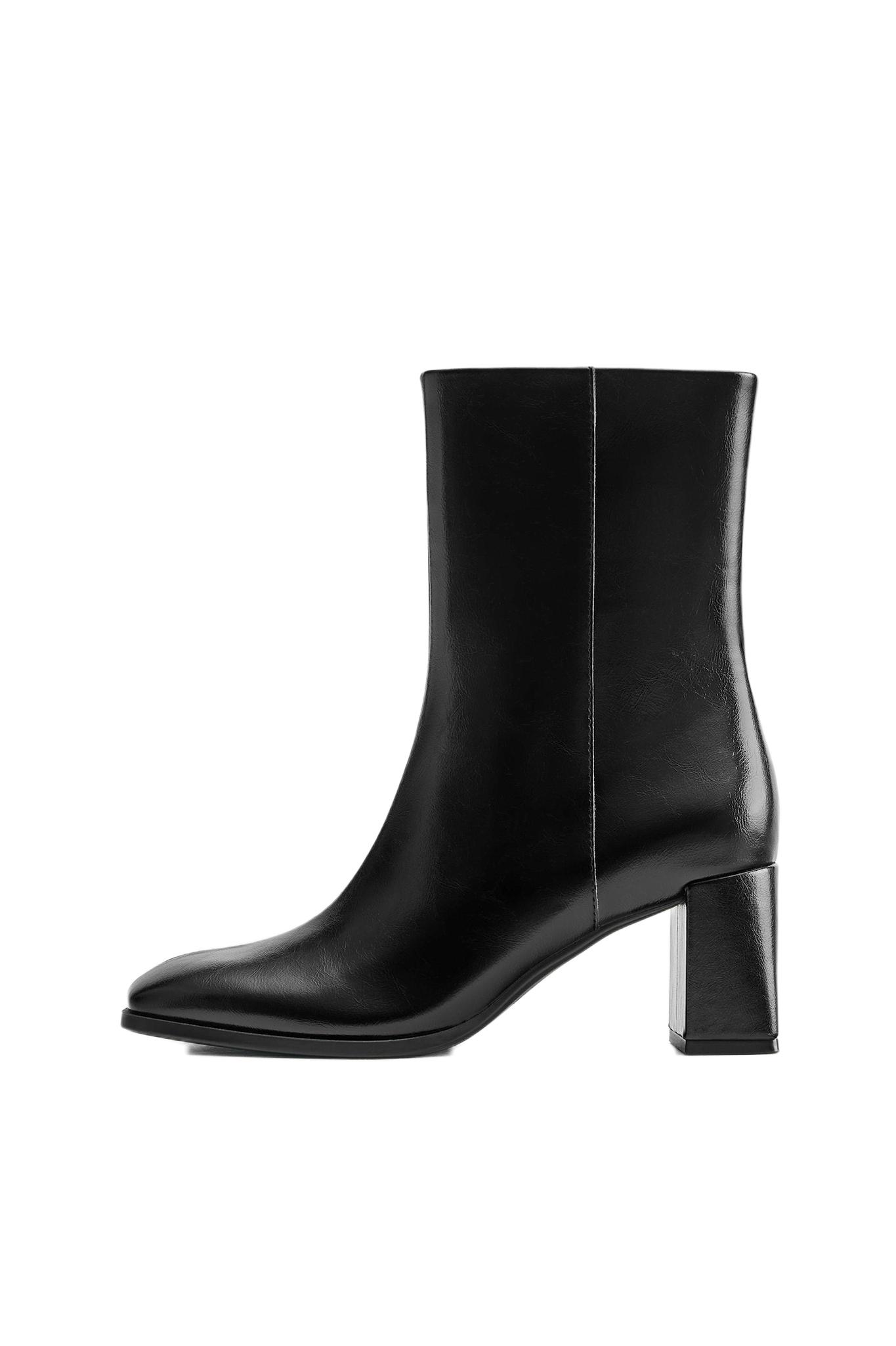 High-heel ankle boots — Black