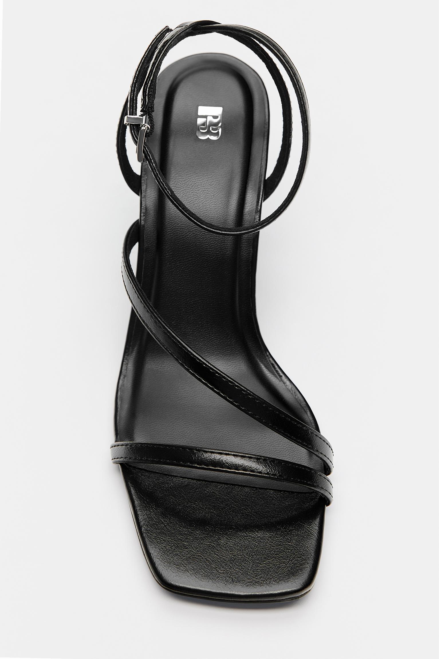Wedge strap sandals — Black