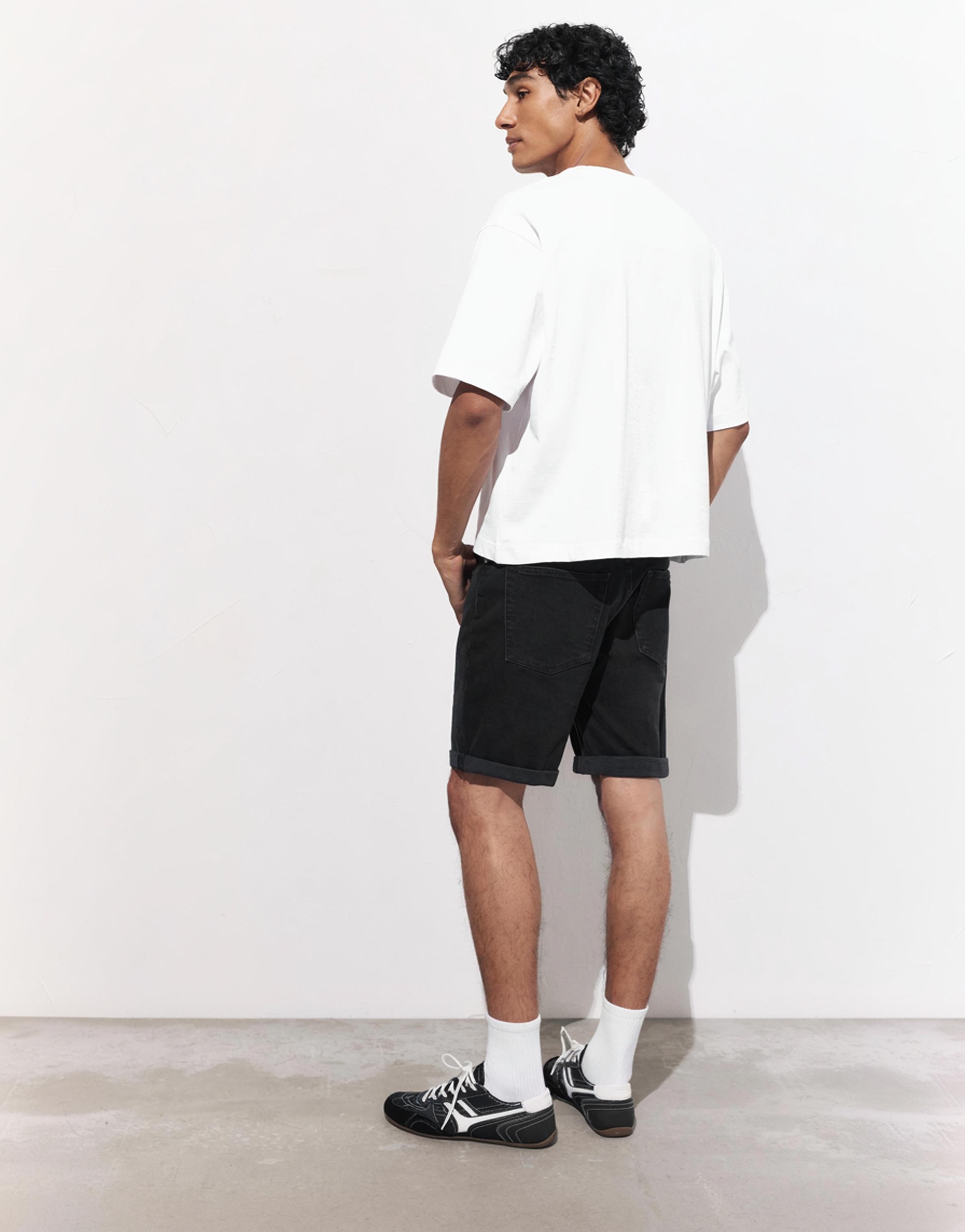Basic slim-fit denim Bermuda shorts — Faded black