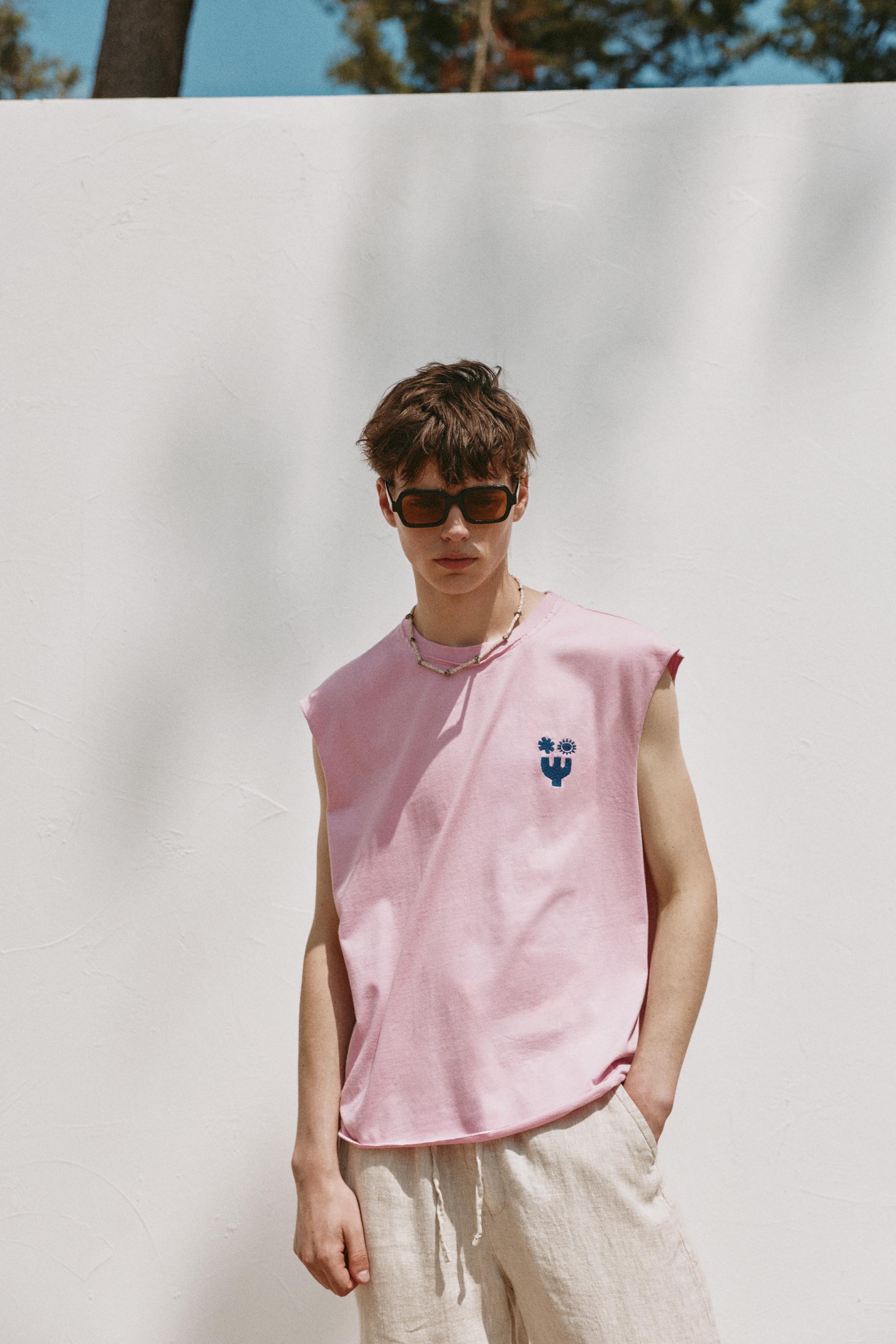 Ibiza boxy sleeveless T-shirt — Pink
