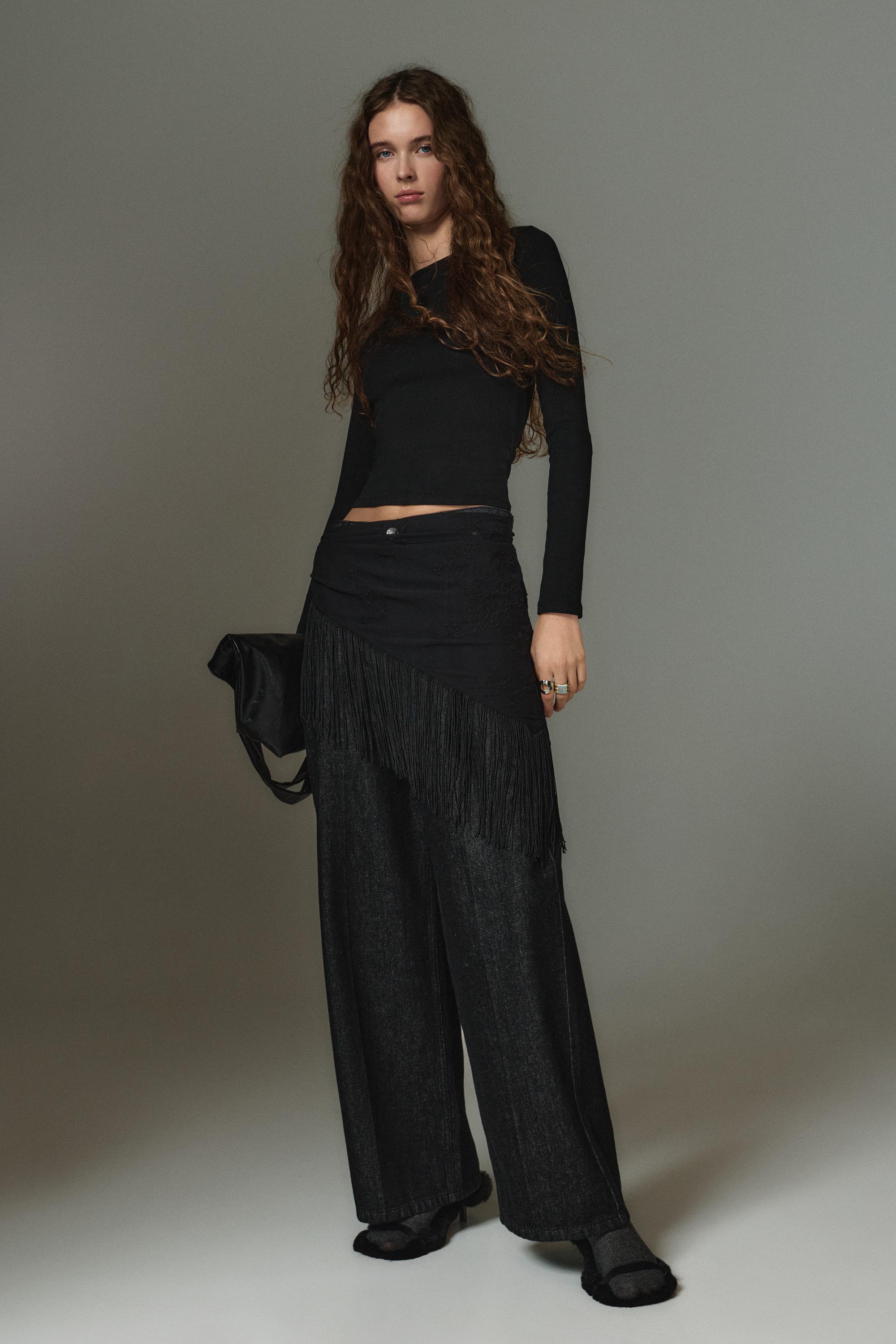 Uzun kollu geniş yaka t-shirt - Görsel 10