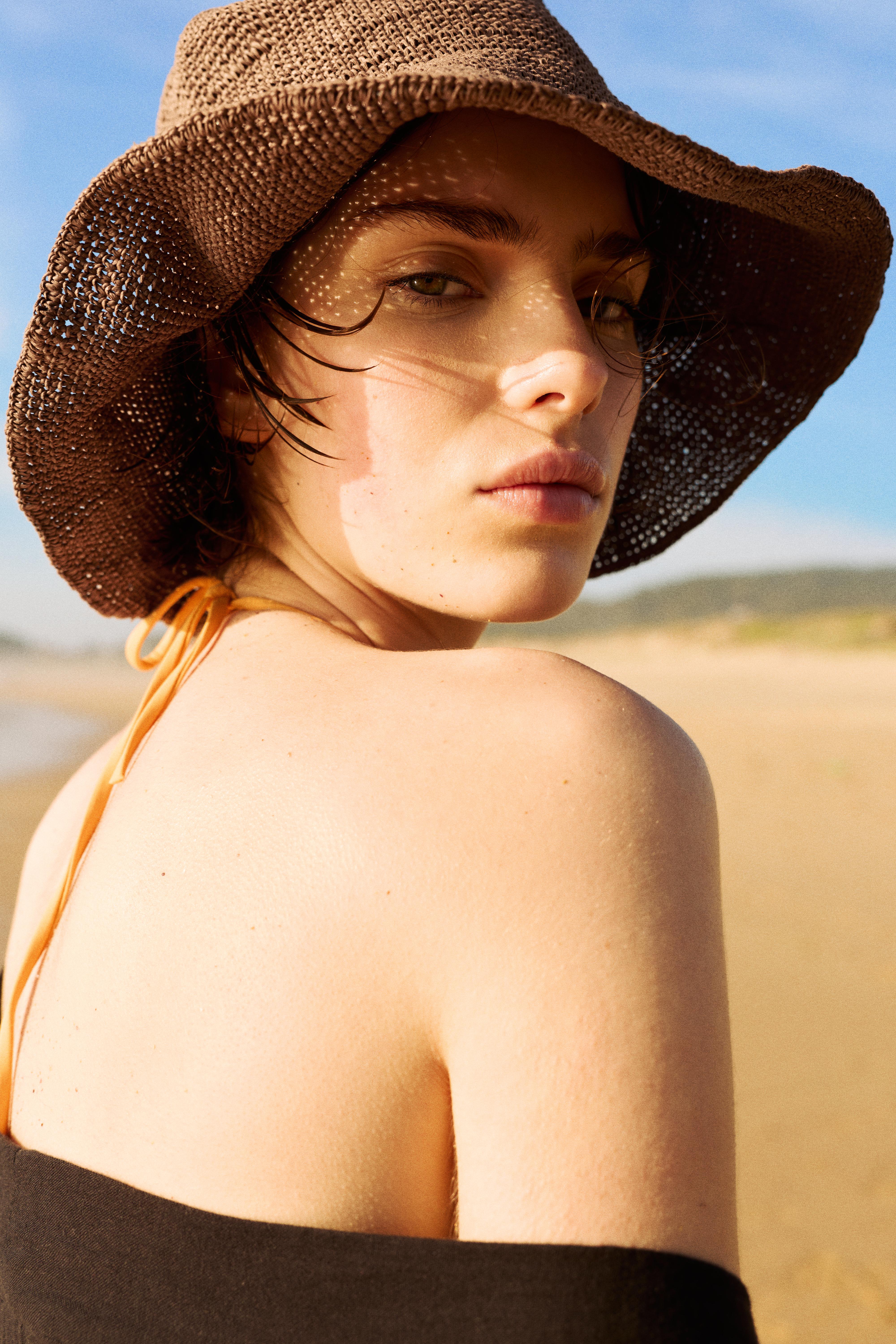 Braided hat — Brown