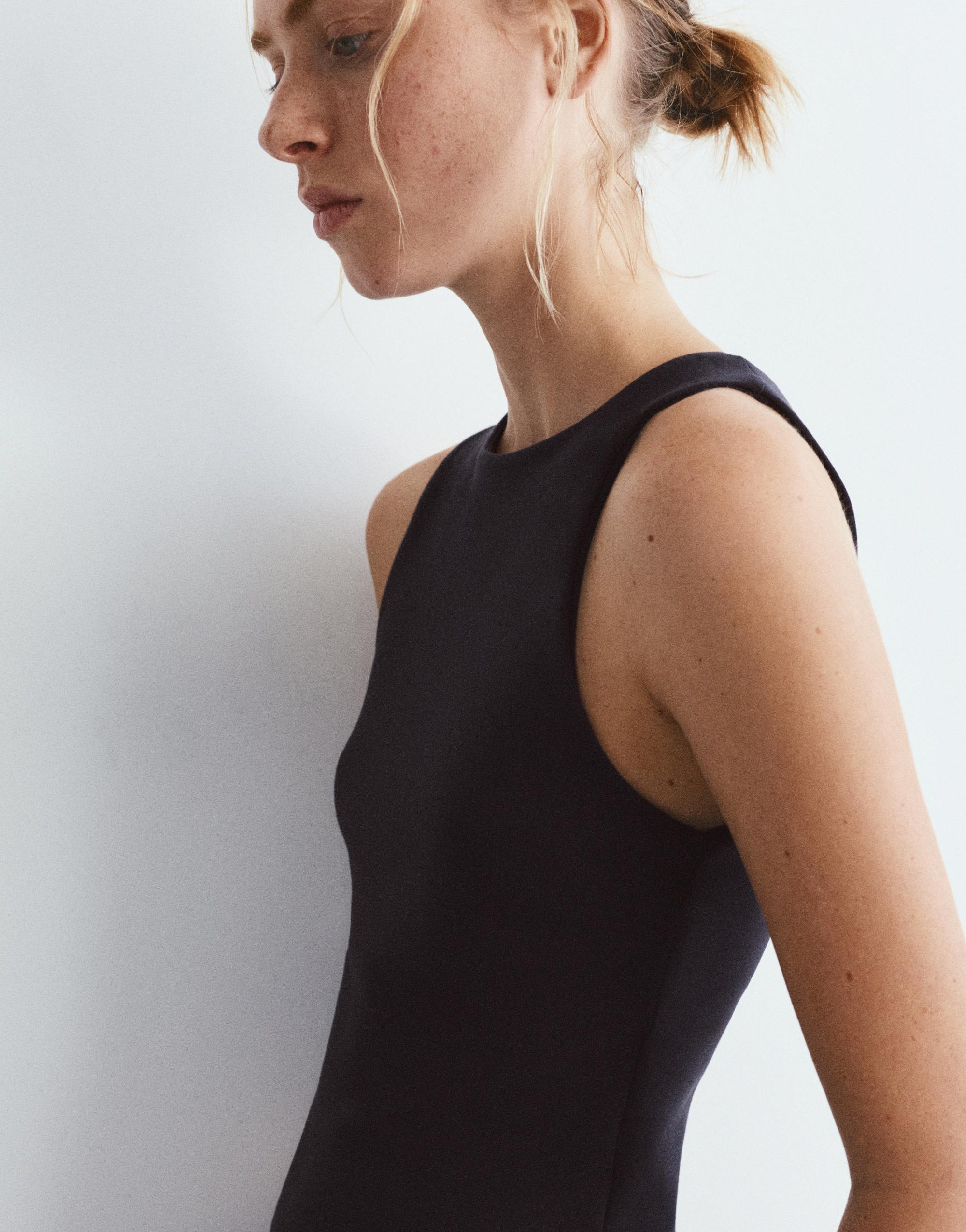 Soft-touch tank top — Black