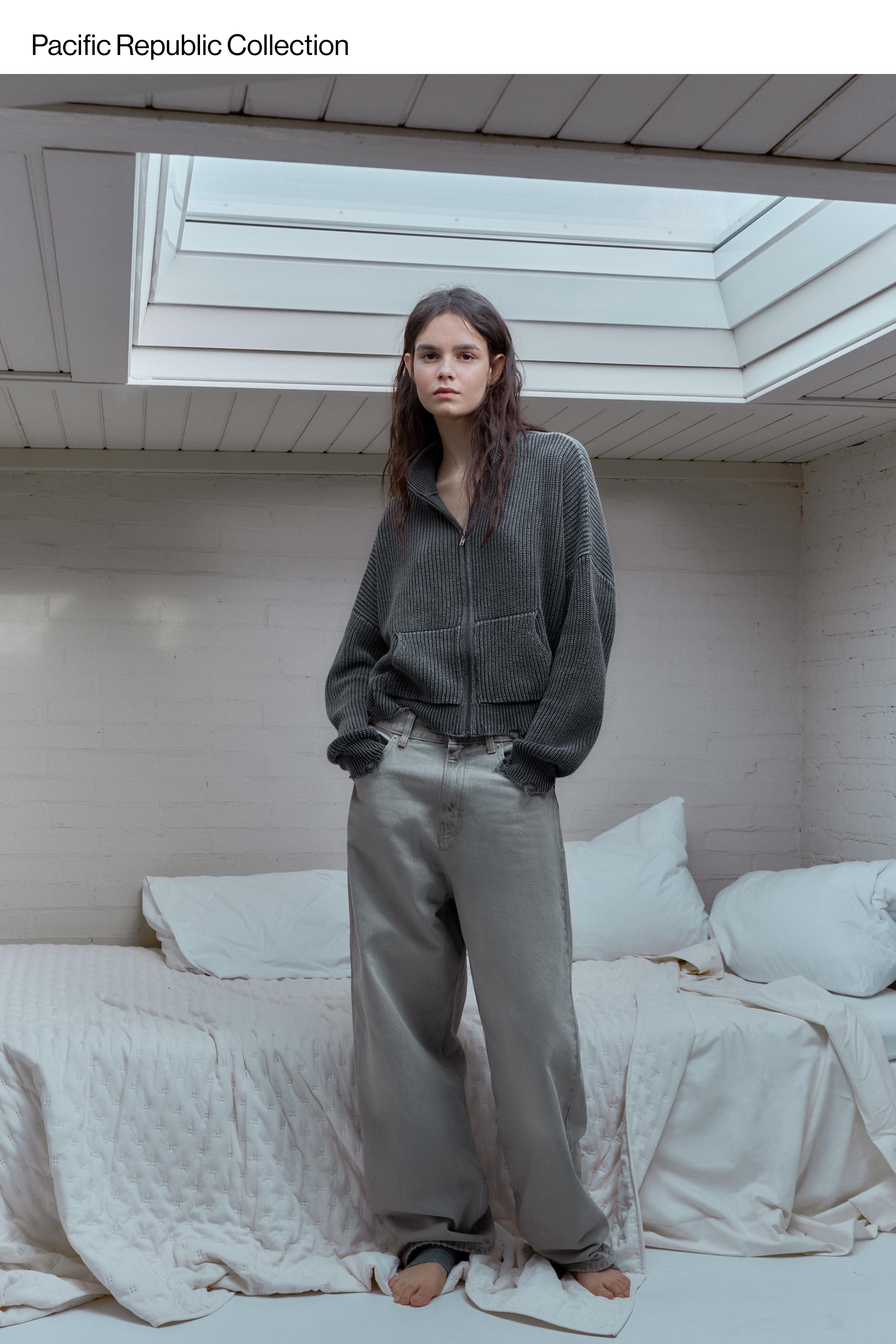 Yırtık detaylı fermuarlı hırka - Görsel 17