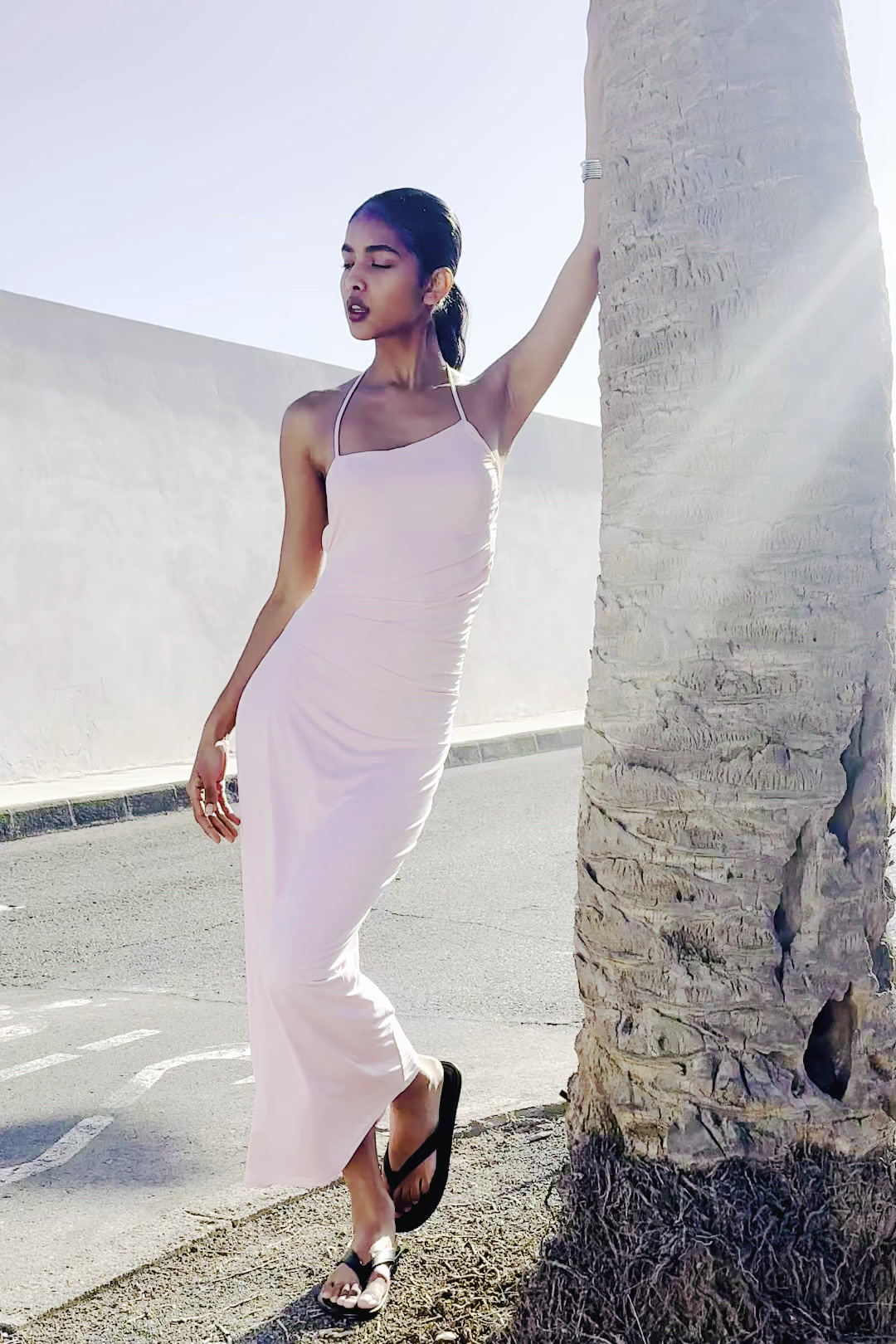 pull and bear party dress Short halter dress