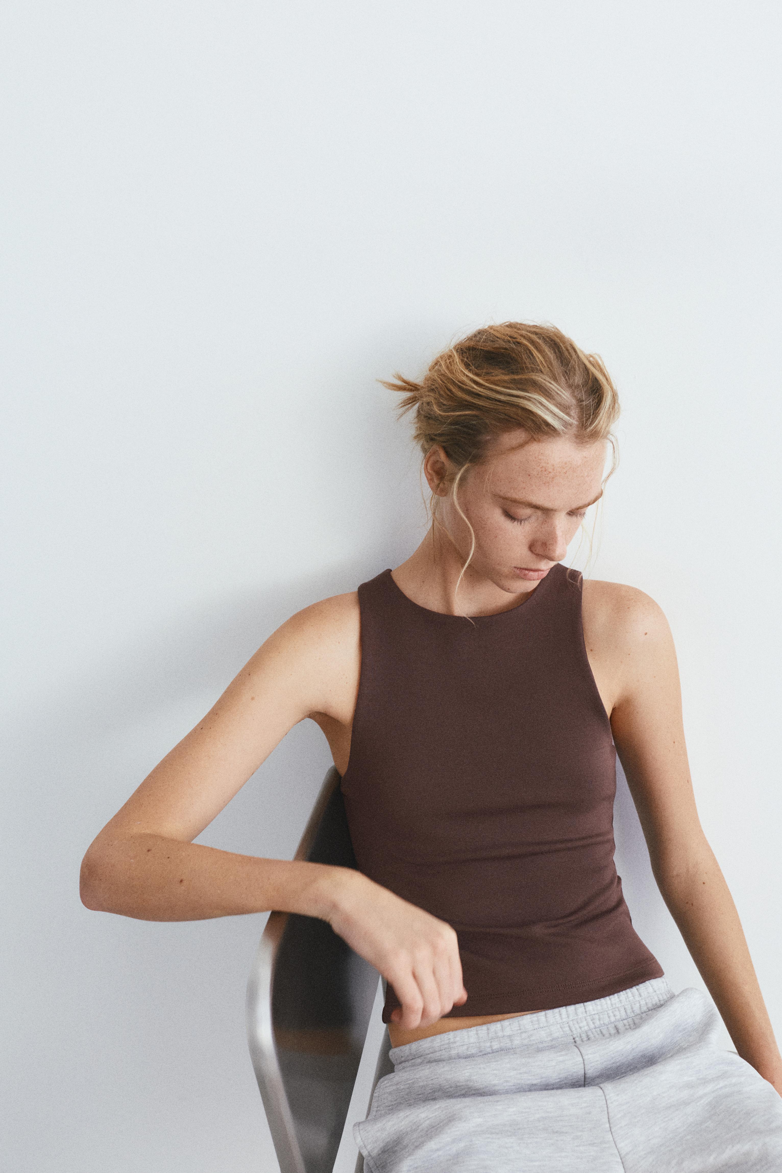 Soft-touch tank top — Brown
