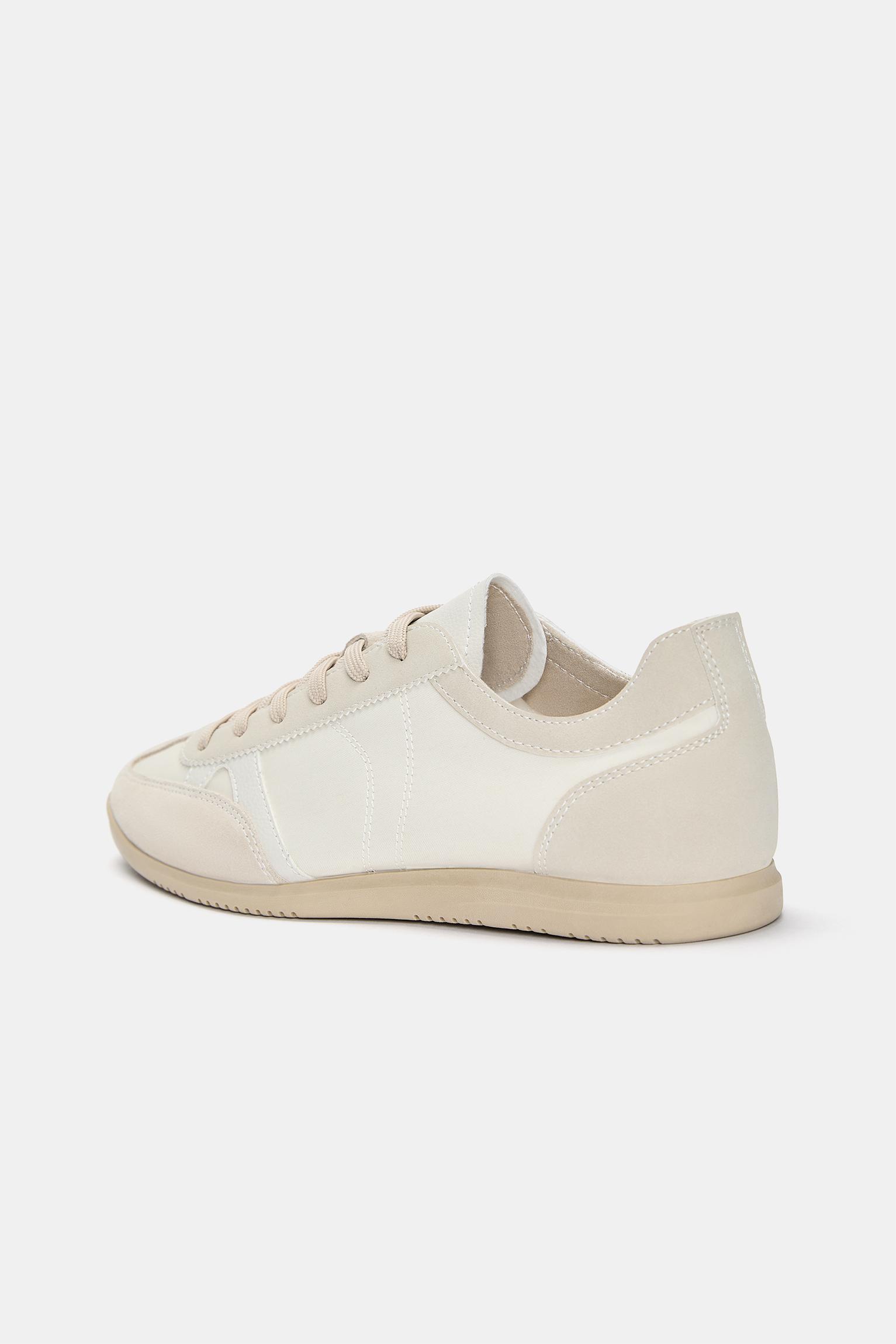 Casual trainers — Ecru