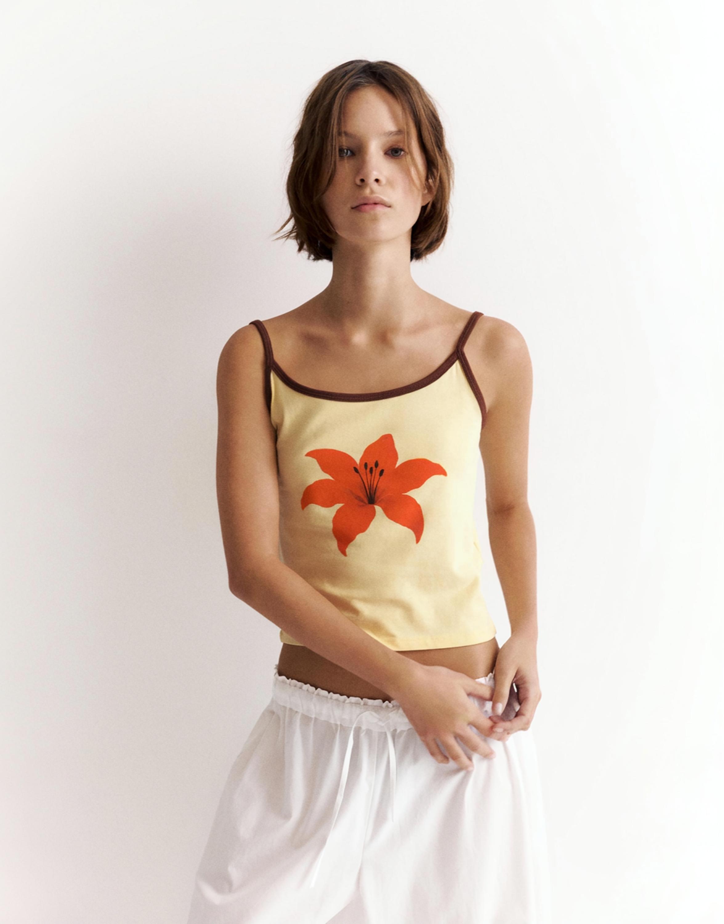 Hibiscus flower strappy top — Yellow