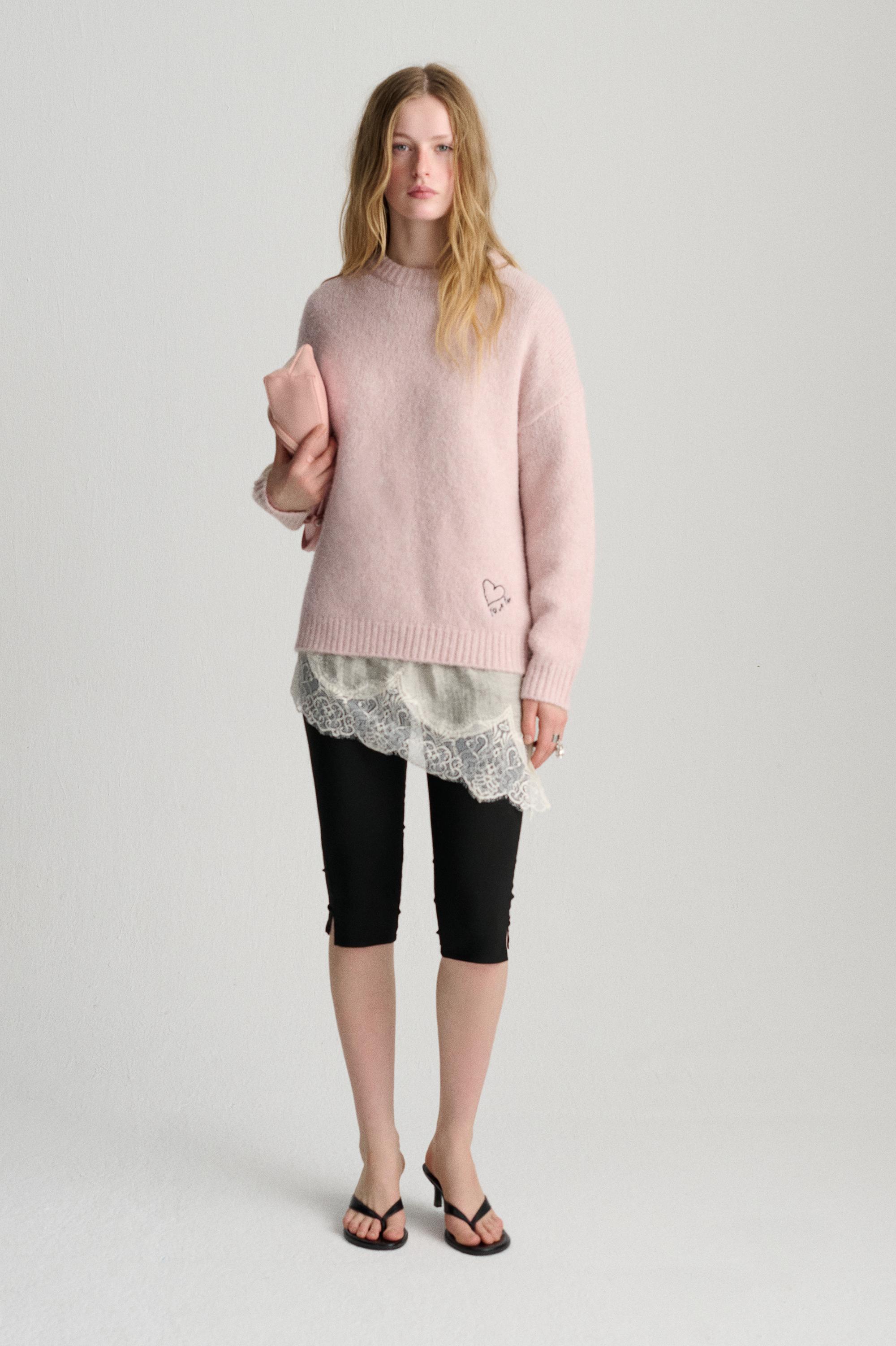 Pembe nakışlı kalp desenli kazak - Görsel 12