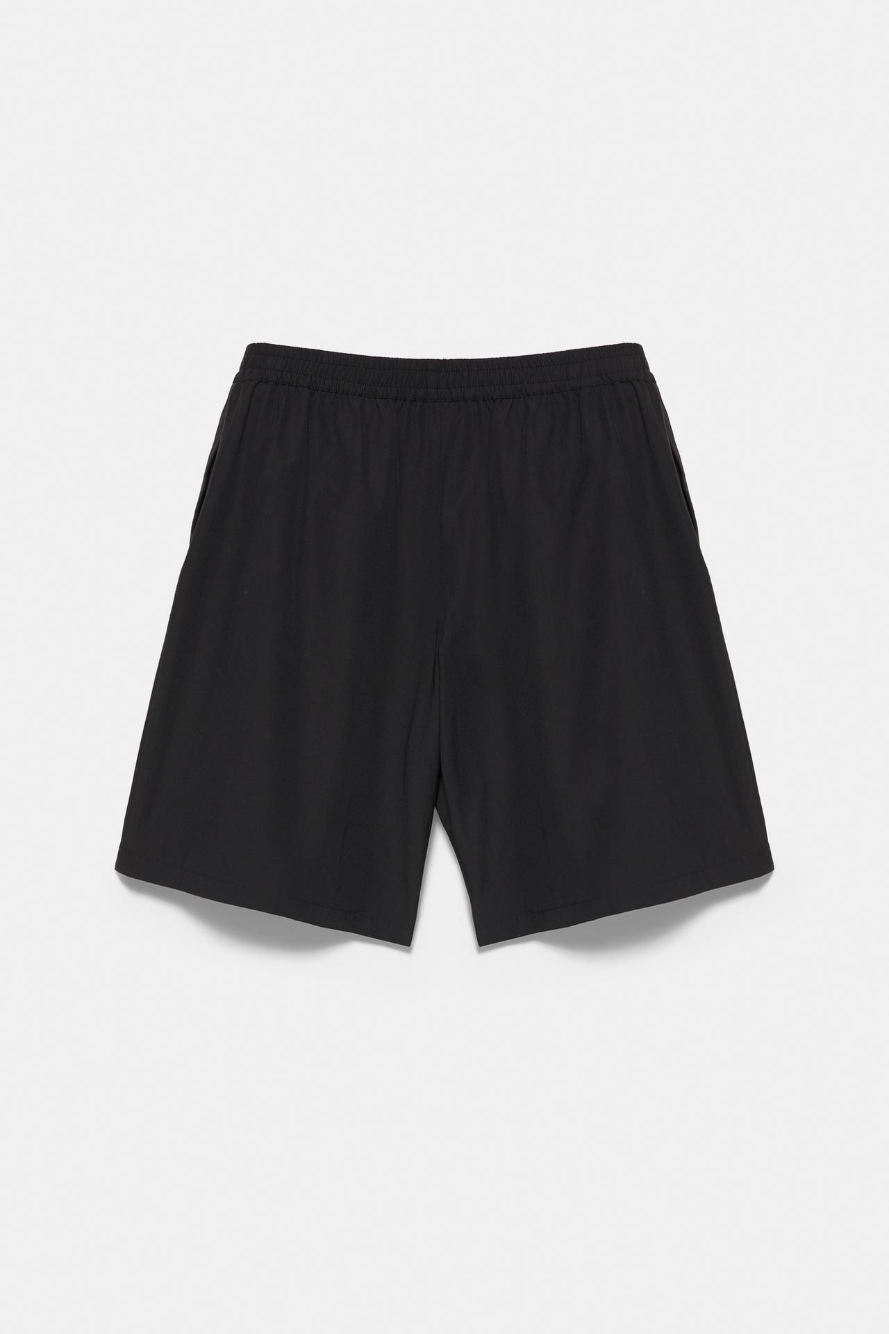 Black Bermuda shorts with elasticated waistband — Black