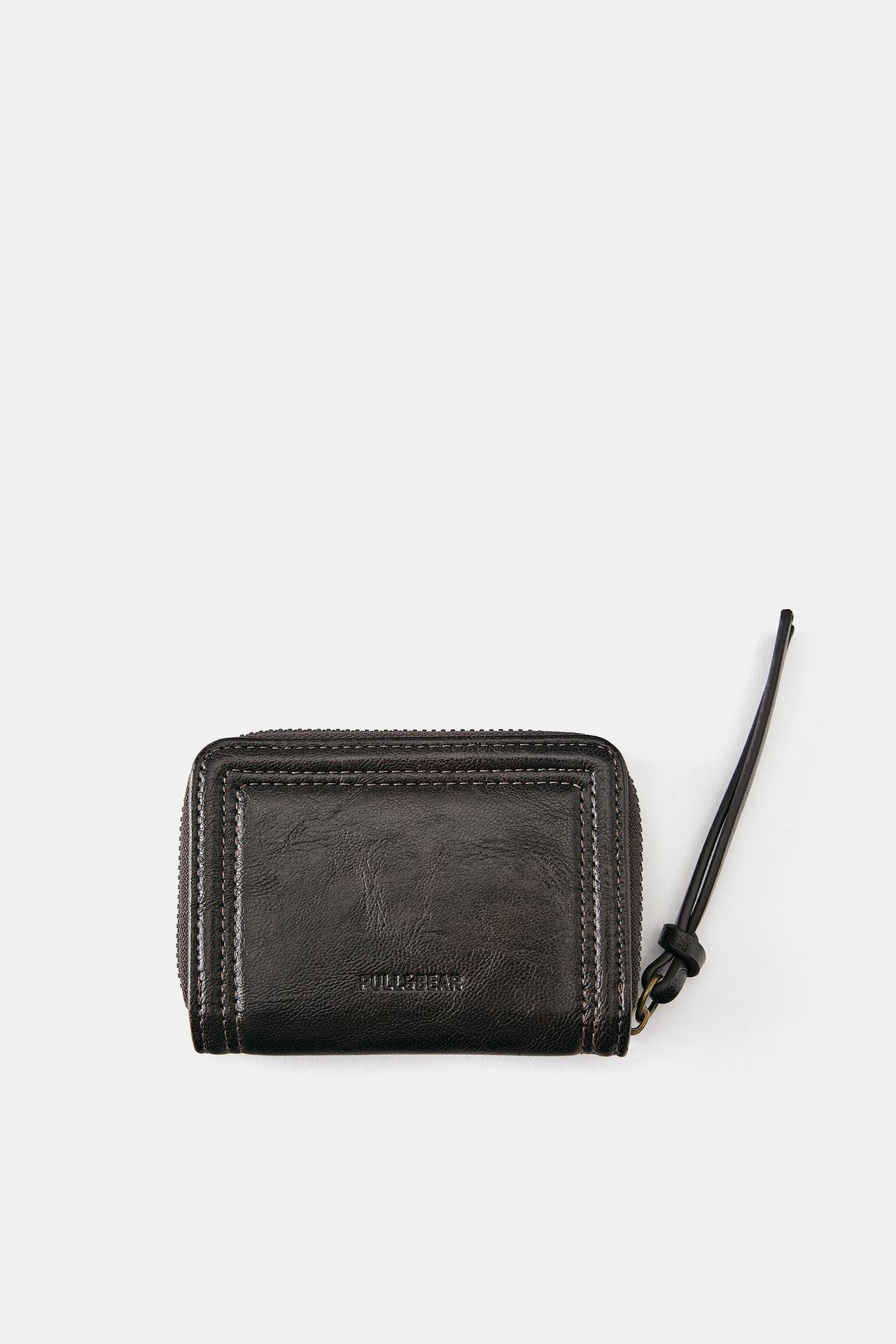 Distressed wallet — Brown