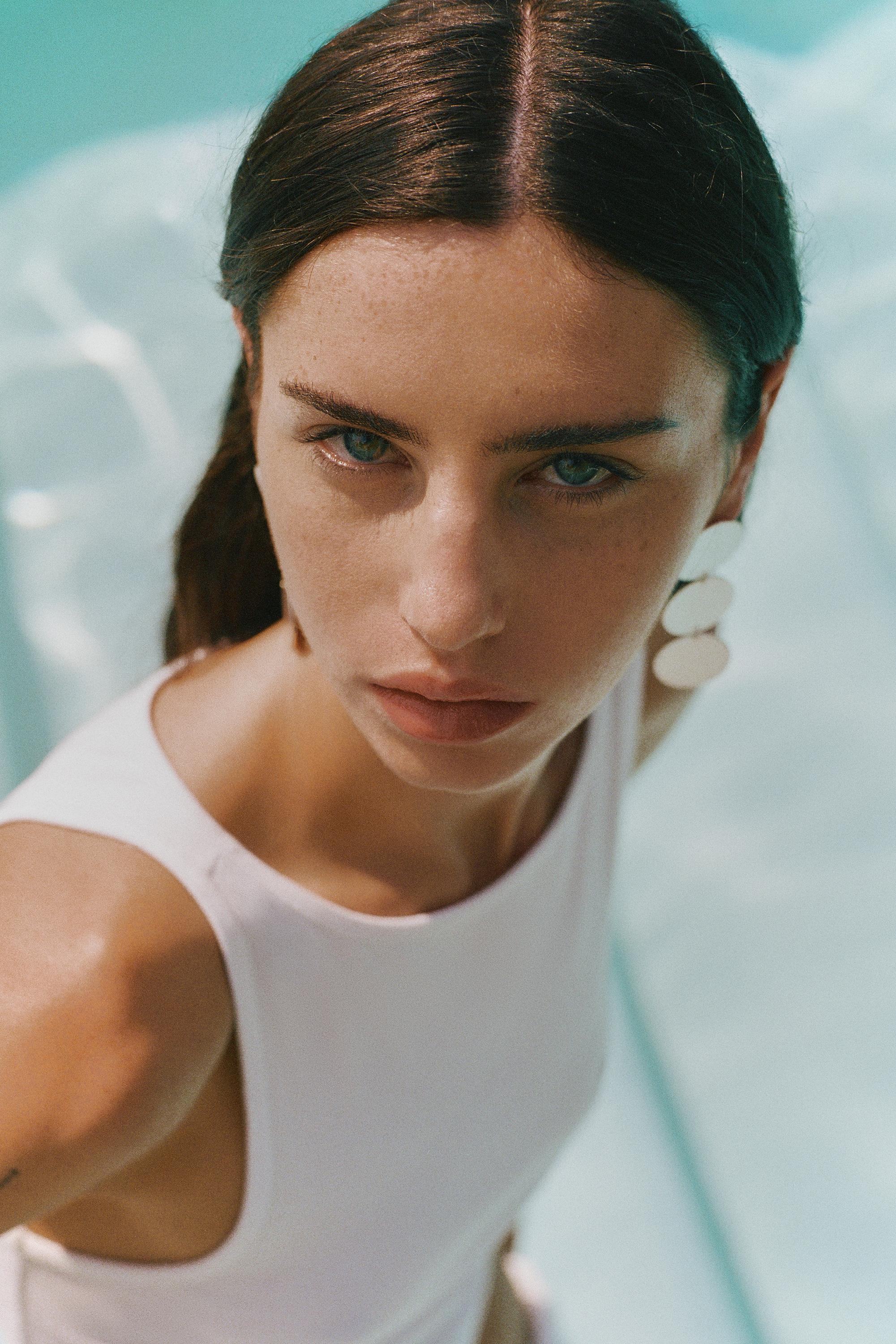 Circle earrings — Silver