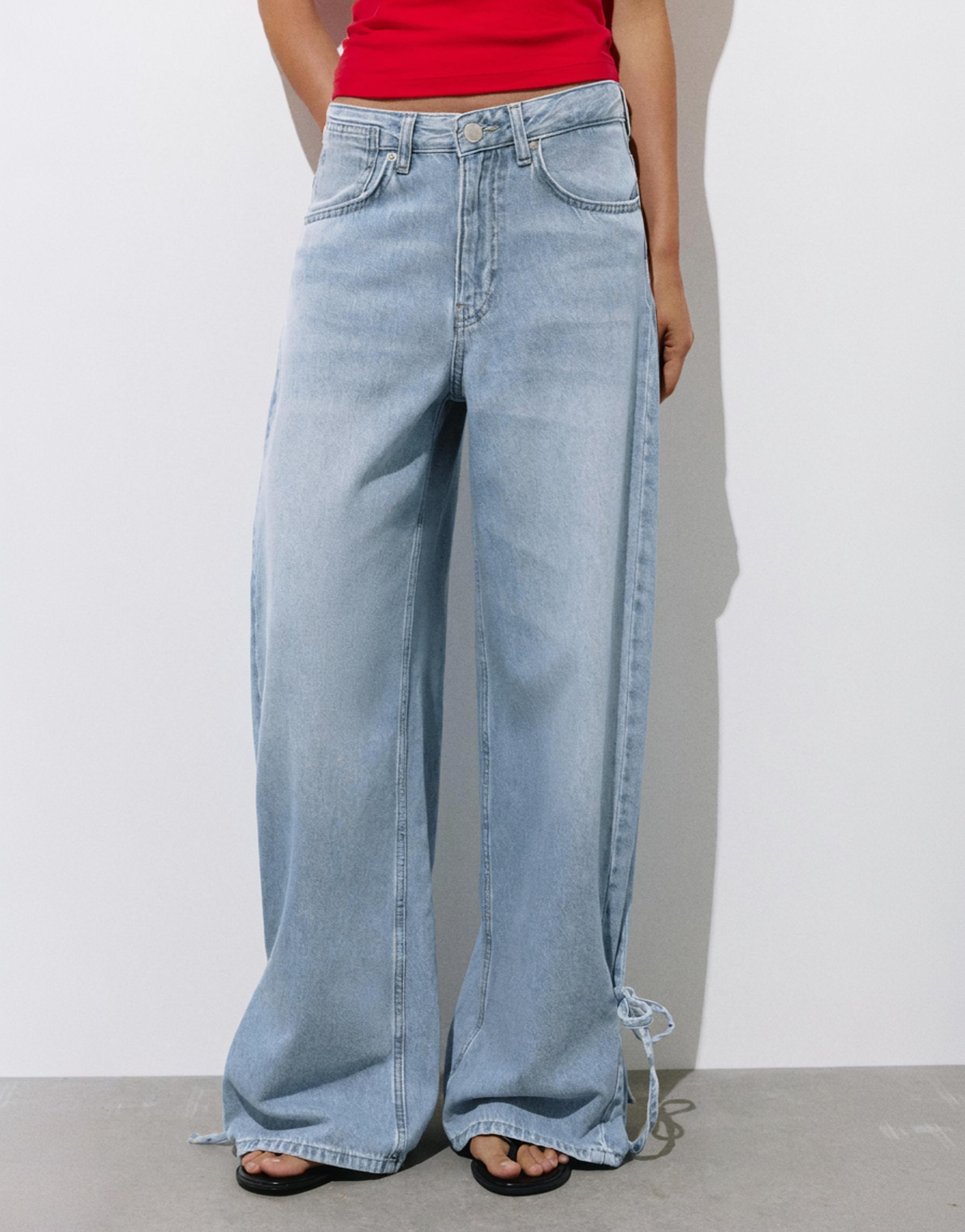 Wide-leg jeans with bows — Pale blue