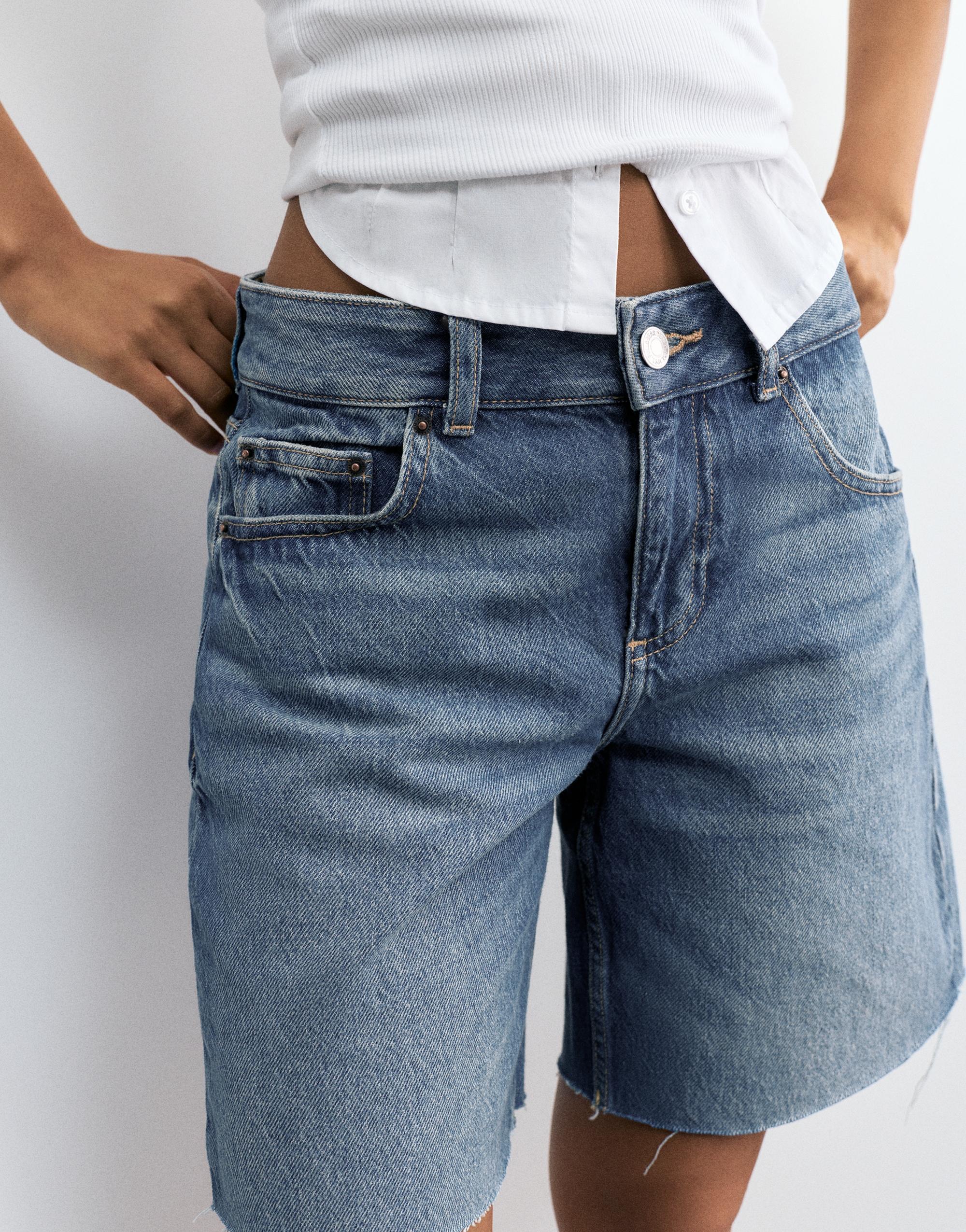 Low-rise denim Bermuda shorts — Medium blue