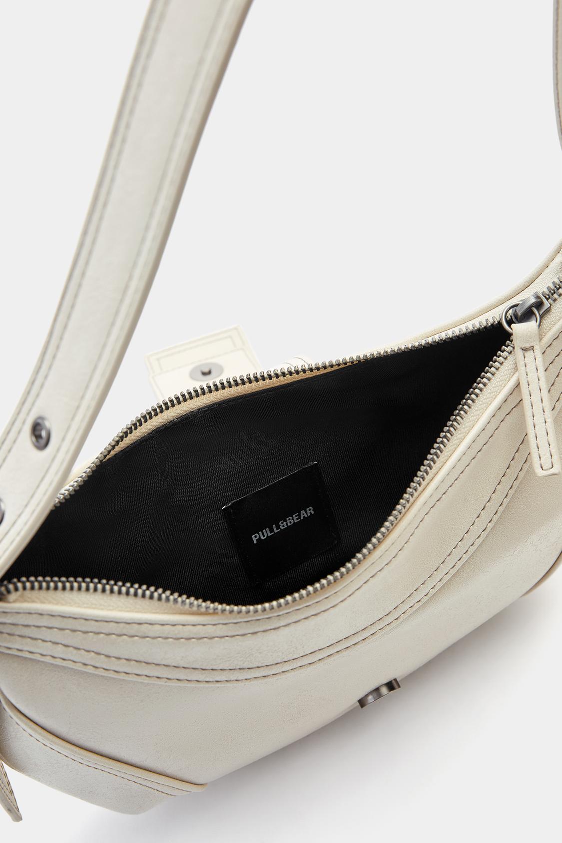 Shoulder bag with buckle - pull&bear