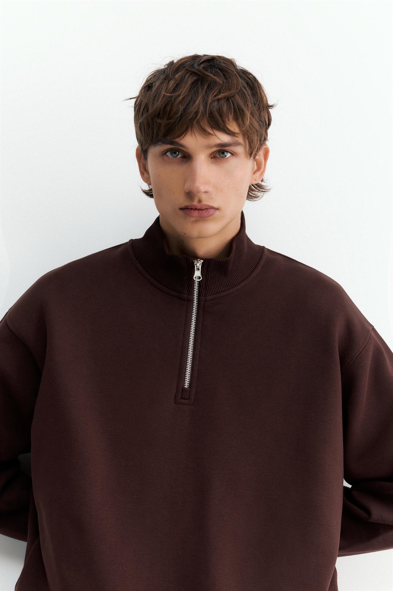 Quarter-zip sweatshirt — Brown