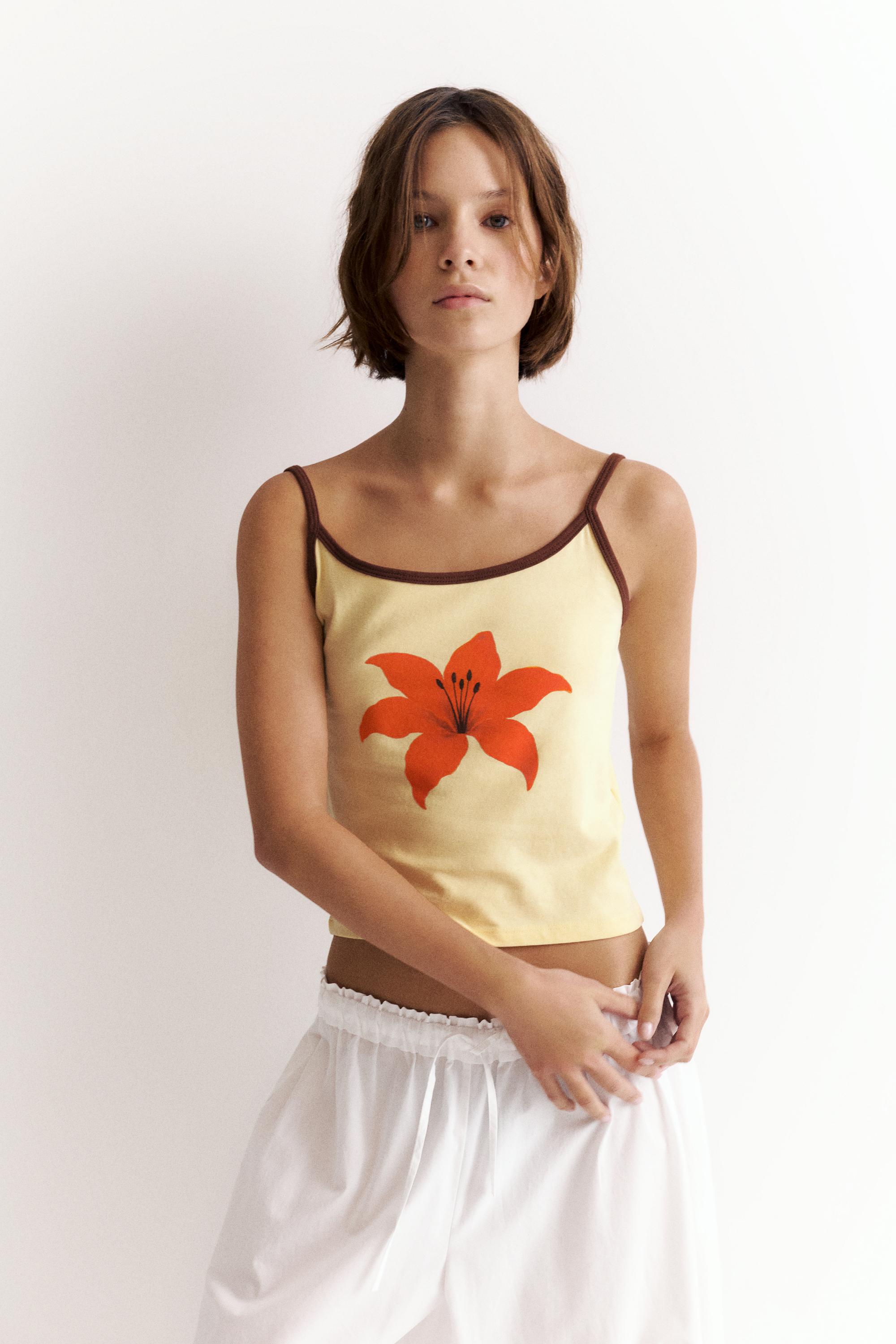 Hibiscus flower strappy top — Yellow