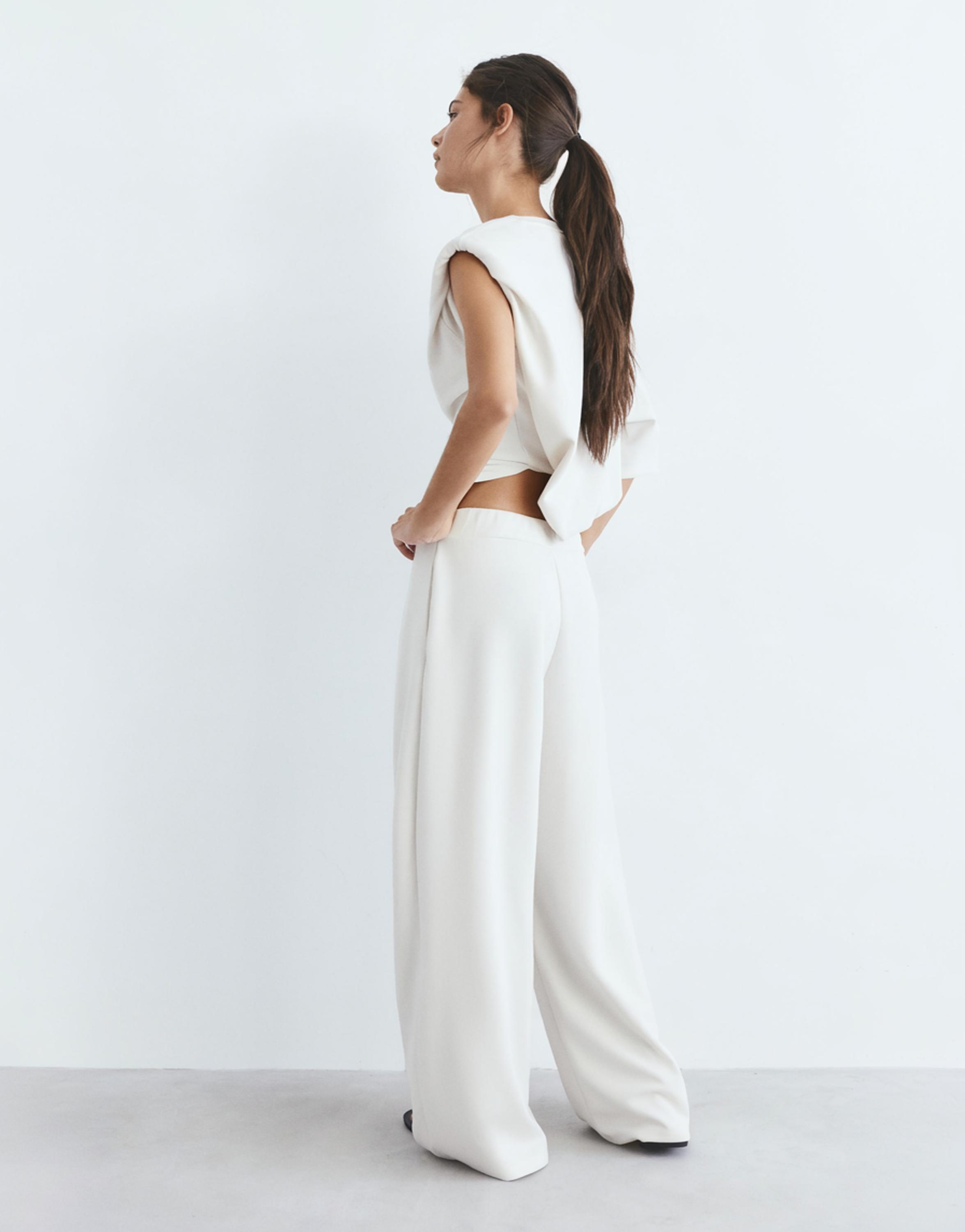 Soft-touch wide-leg darted trousers — Ecru