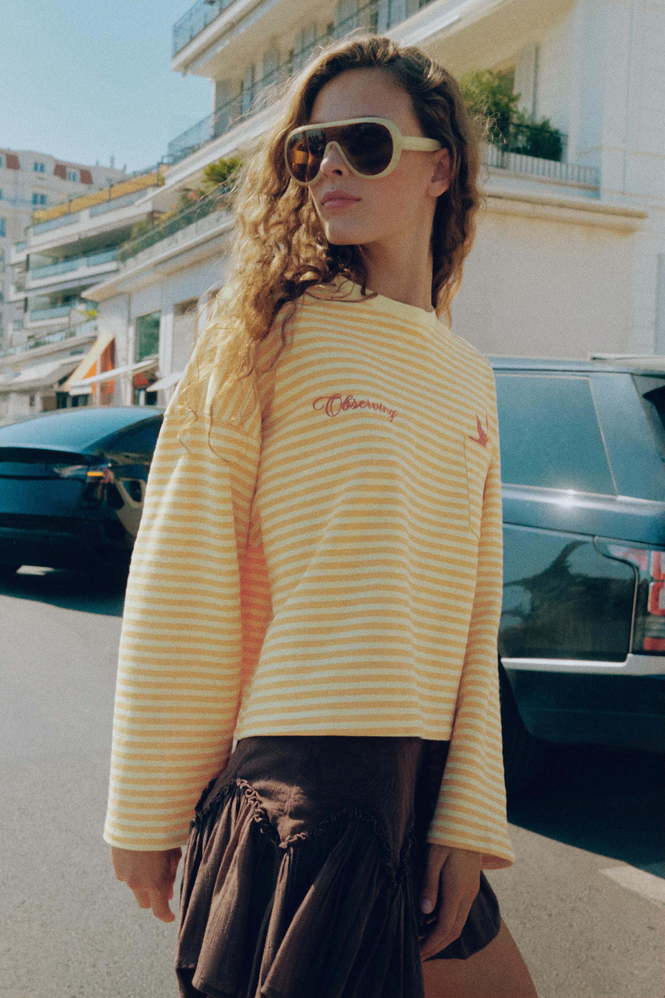 Oversized graphic striped sweatshirt — Yellow