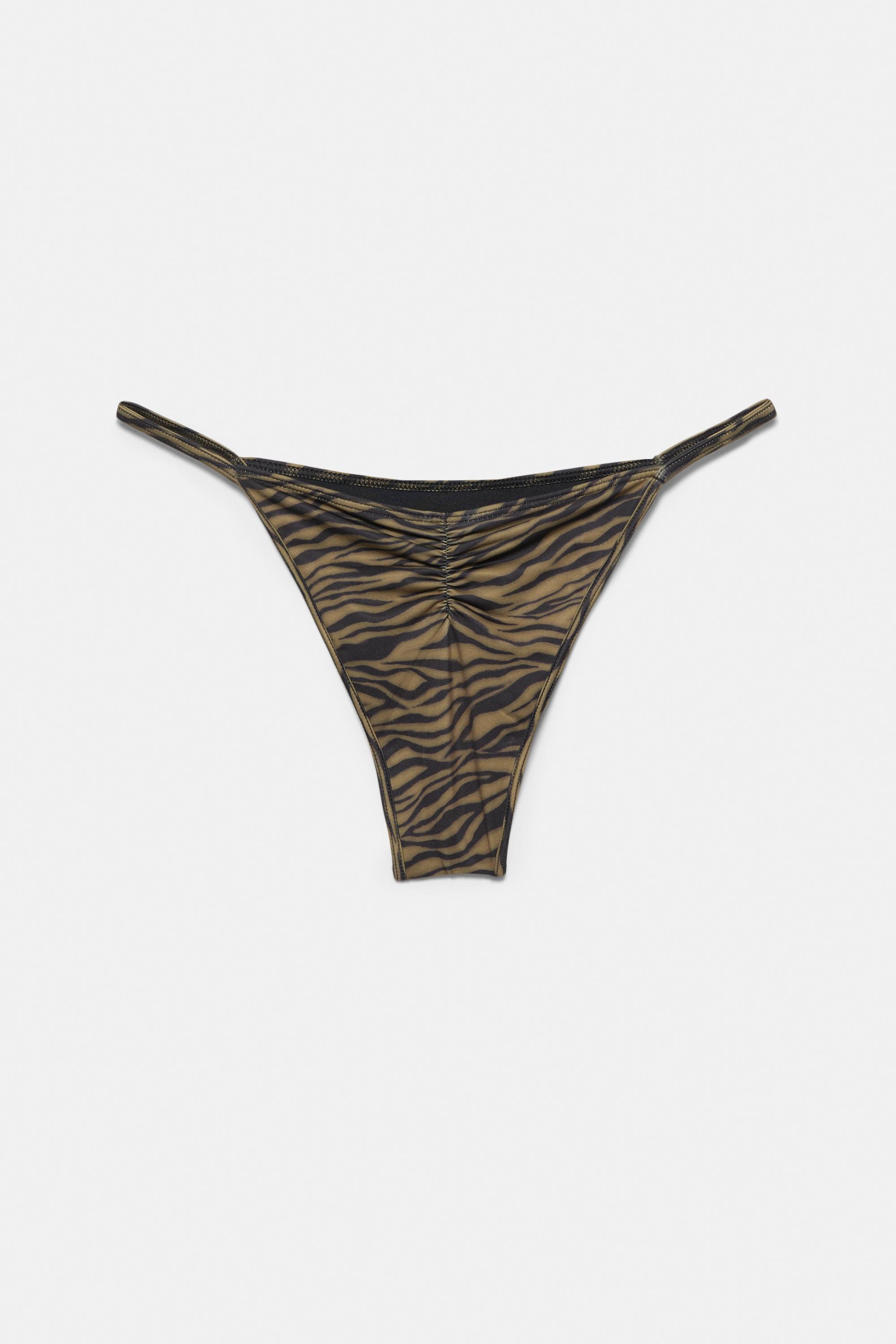 Büzgülü zebra desenli bikini altı